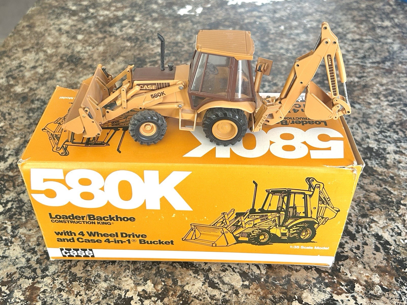 Conrad 1/35 Scale Case 580K Loader-Backhoe Ref. 2934 4WD & 4-in-1 Bucket (1987)