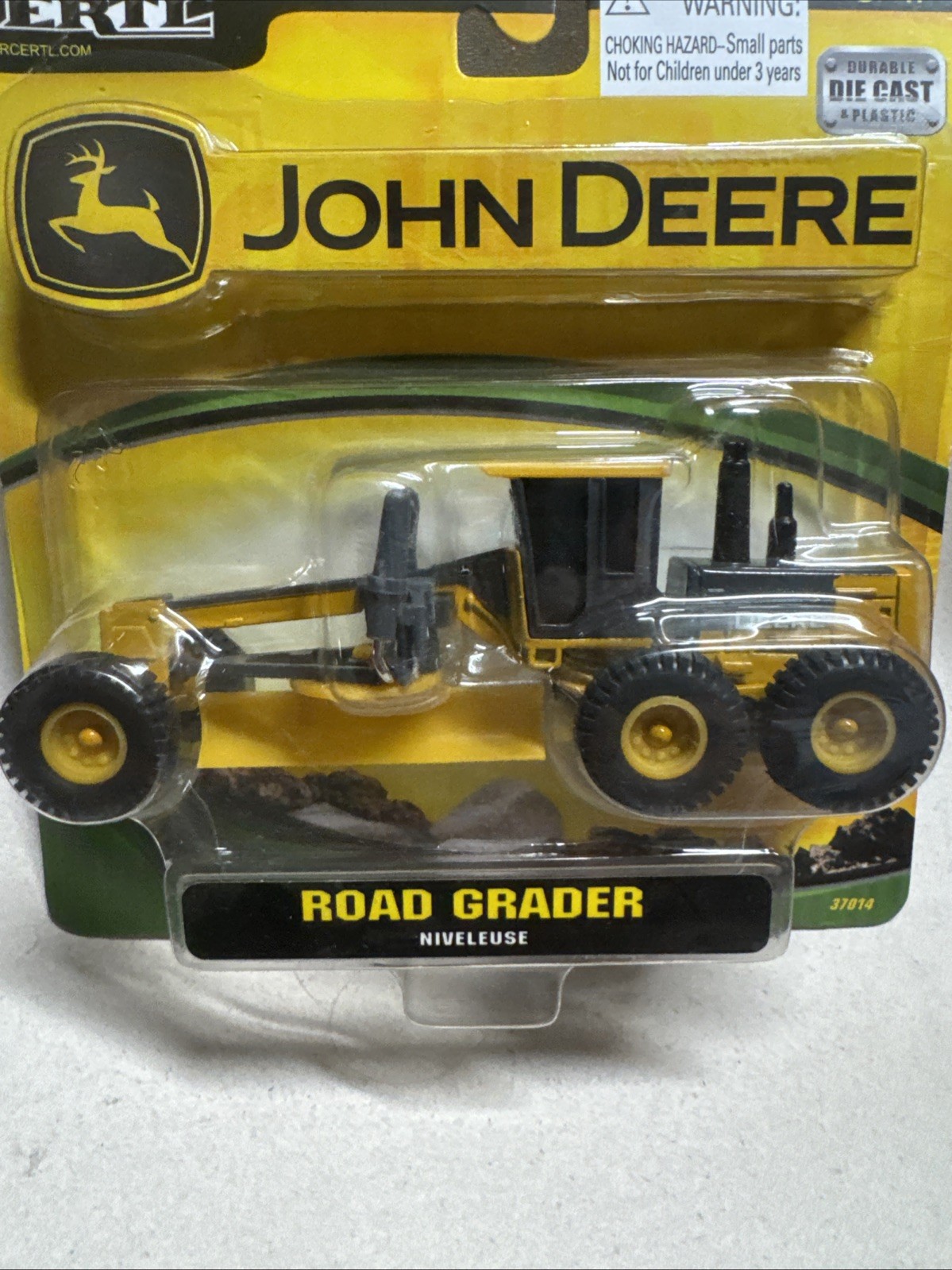 Ertl 2006 John Deere Road Grader Niveleuse # 37014