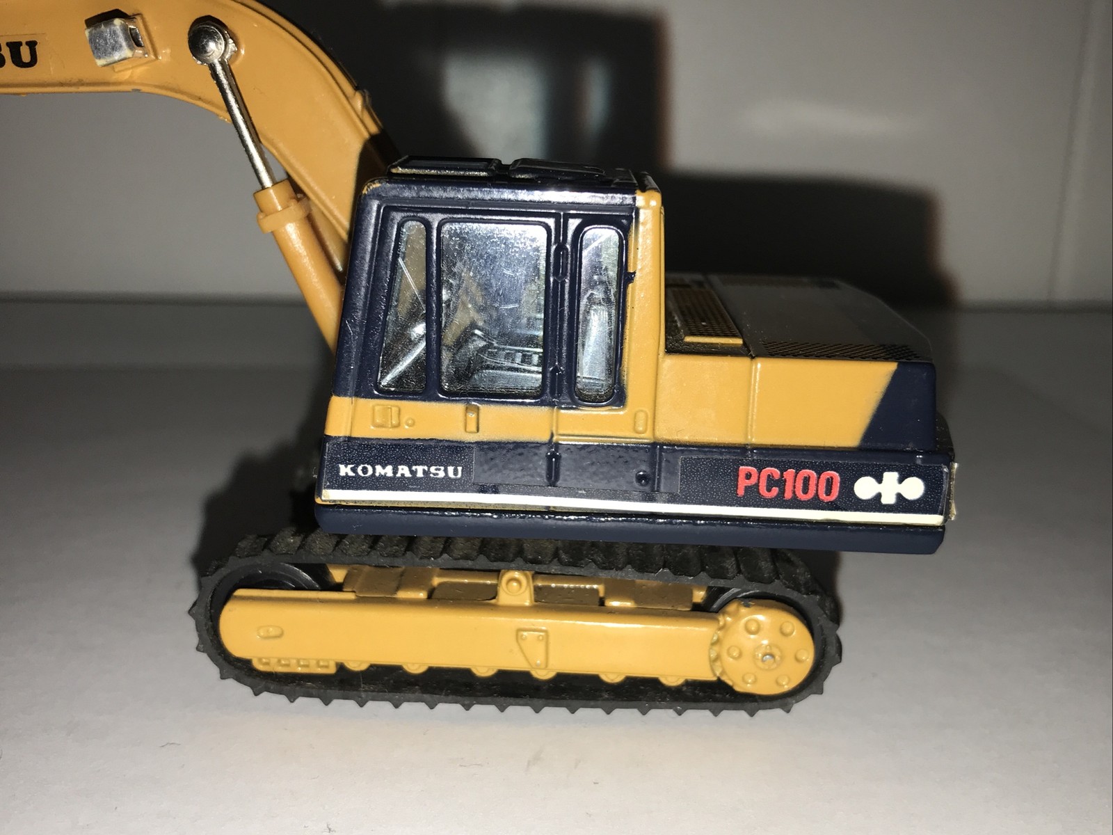 Used Komatsu PC100 Excavator – Shinsei 1:48 Scale Diecast Model #613 Toy