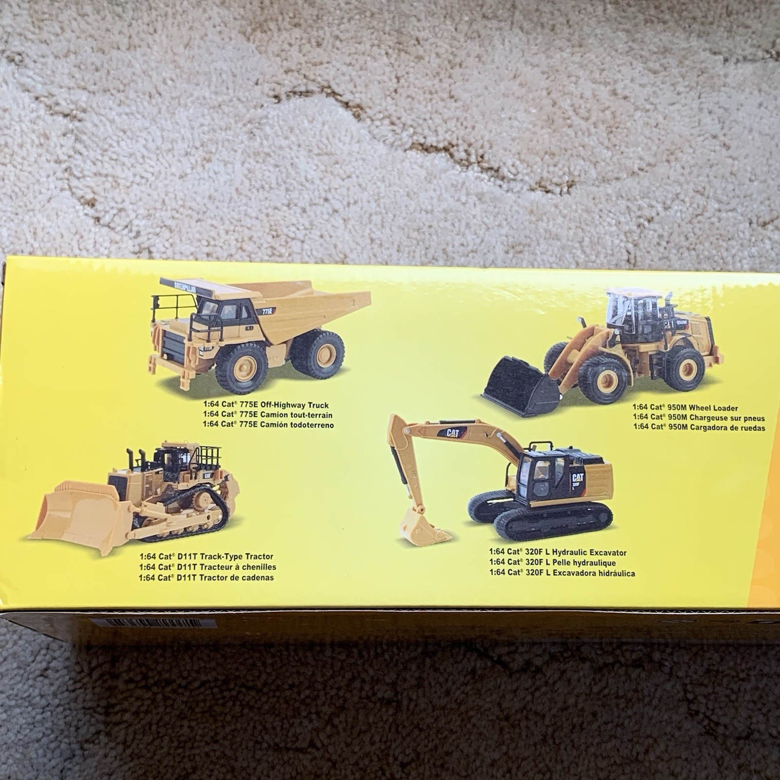 NEW Diecast Masters CAT Construction Vehicles Set of 4 Scale 1:64