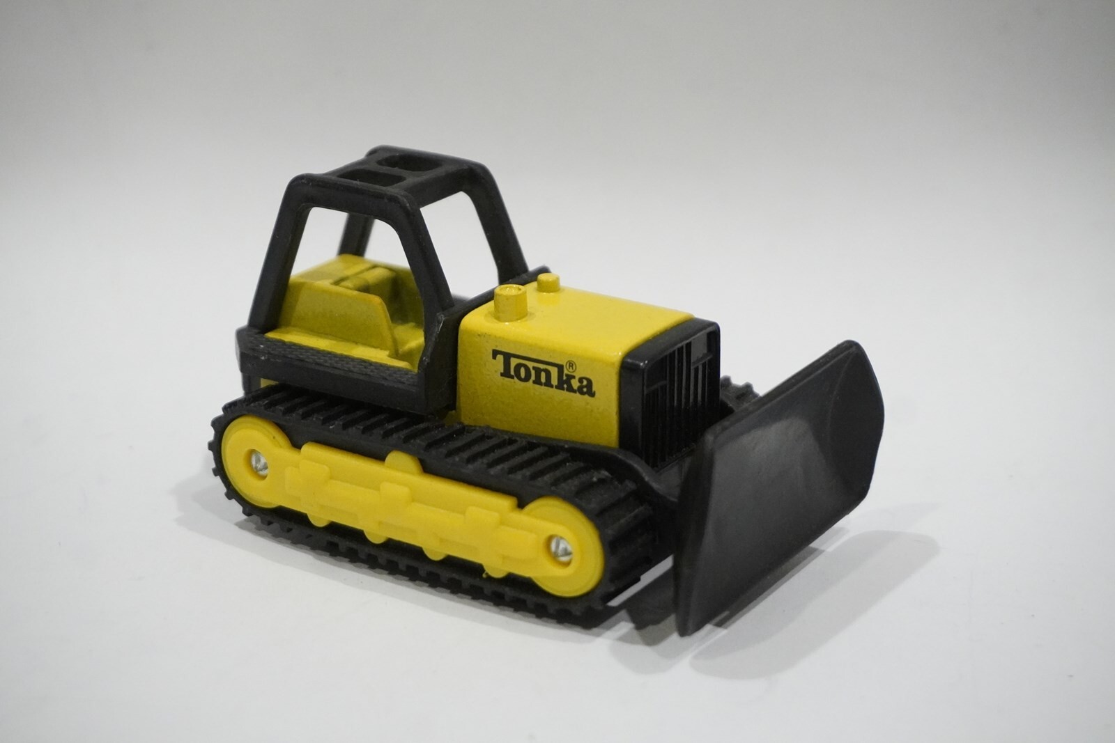 Tonka 1994 yellow bulldozer 3.5 inches Diecast/plastic EXCELLENT CONDITION e8