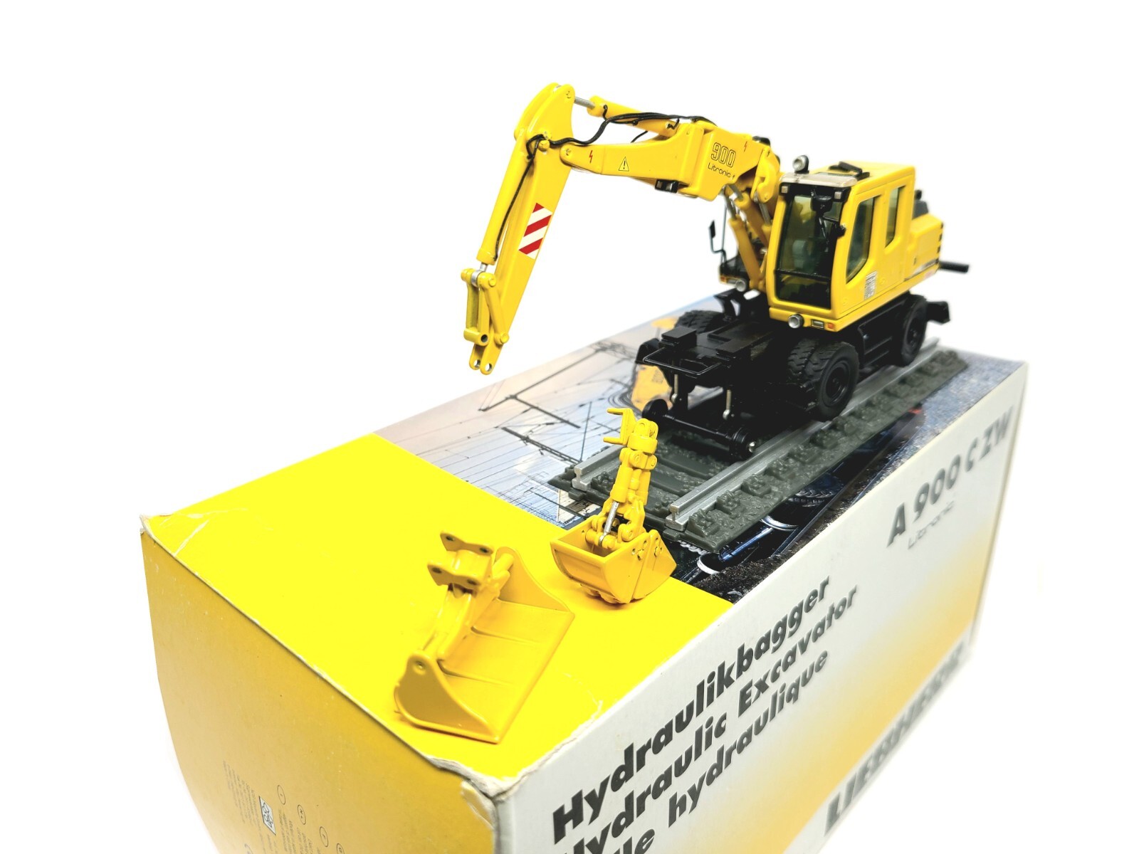 Liebherr A900CZW Wheeled Railroad Excavator – NZG 1:50 Scale Diecast Model #544