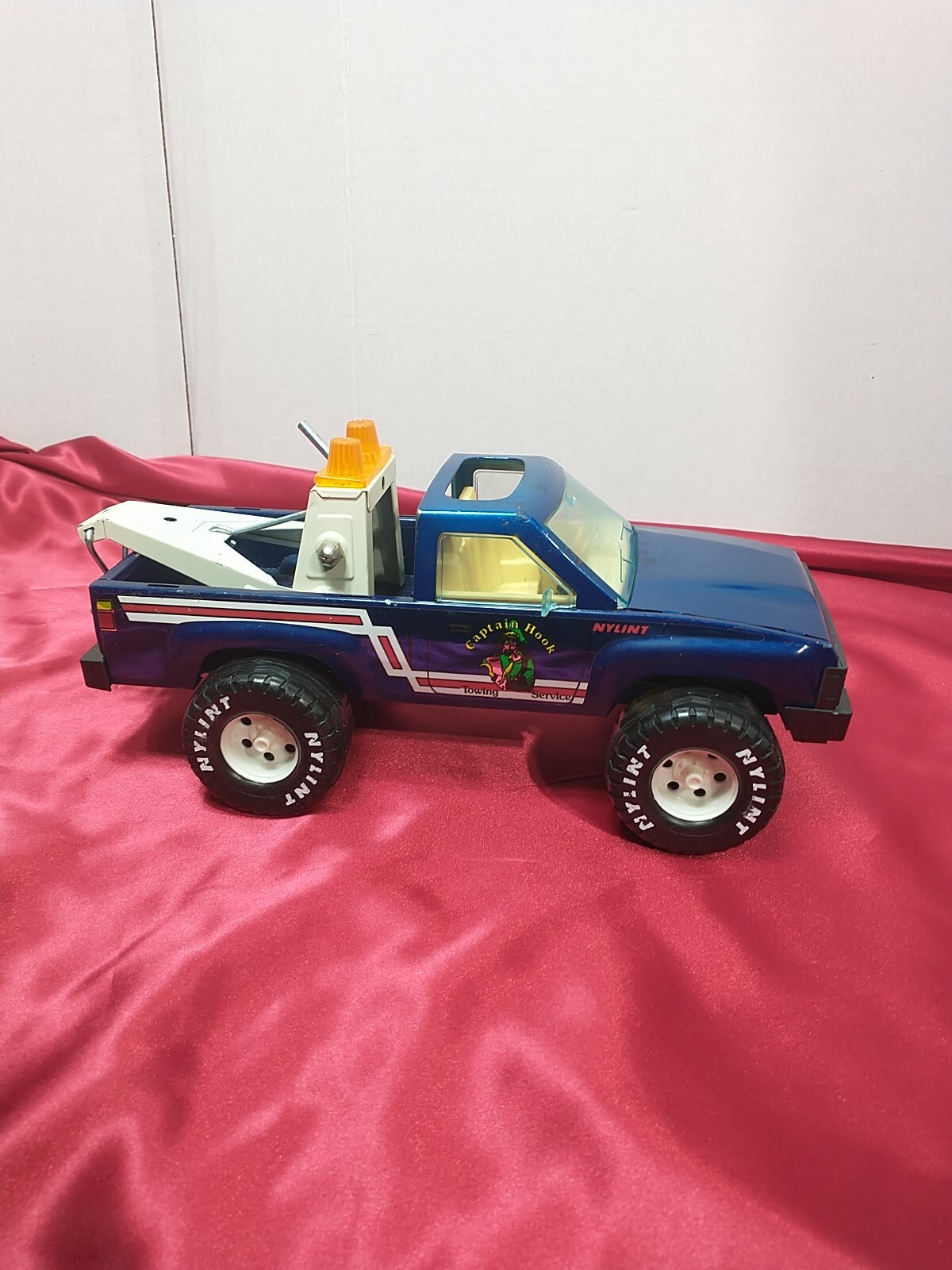 Vintage Nylint Captain Hook Tow Truck Toyota Pickup Wrecker 12″ Pressed Steel