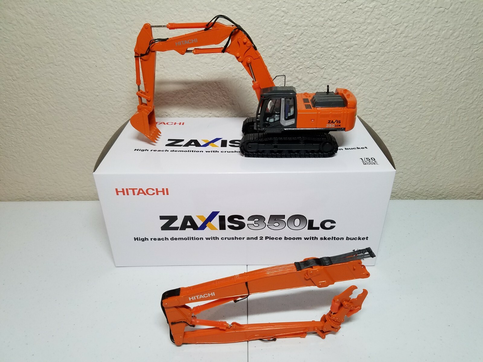 Hitachi Zaxis 350LC High Reach Demolition Excavator 1:50 Scale Diecast Model New