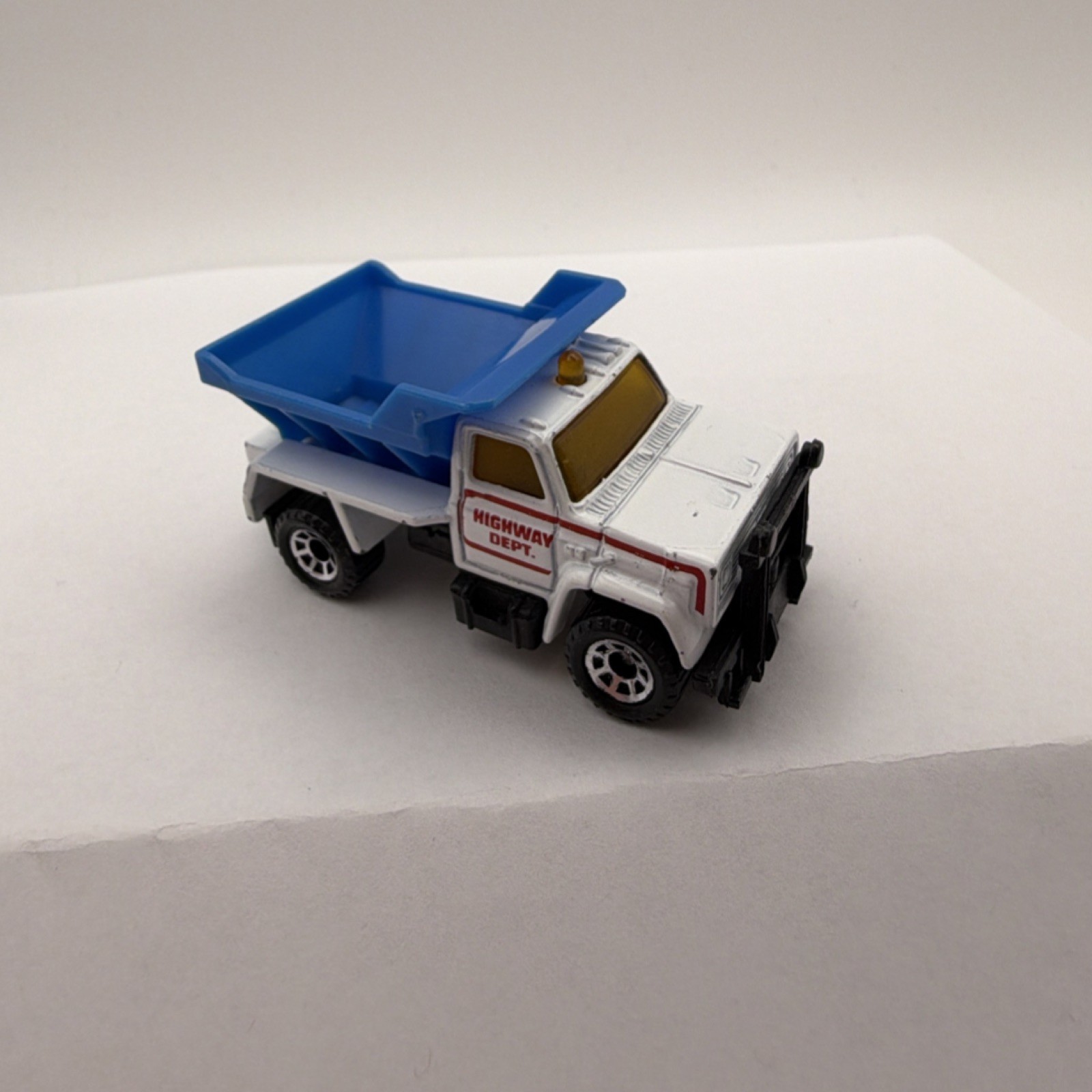 Matchbox Diecast Dump Truck White Blue Black 1993 Highway Dept. Toy Vehicle