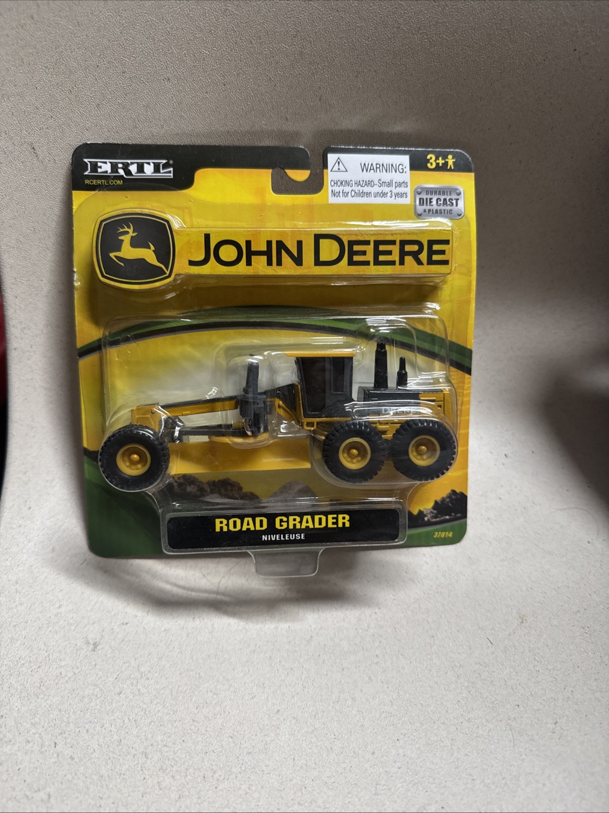 Ertl 2006 John Deere Road Grader Niveleuse # 37014