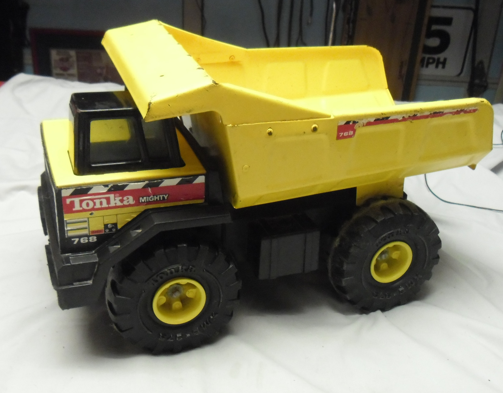 Vintage Mighty Tonka Steel Dump Truck 768 good condition