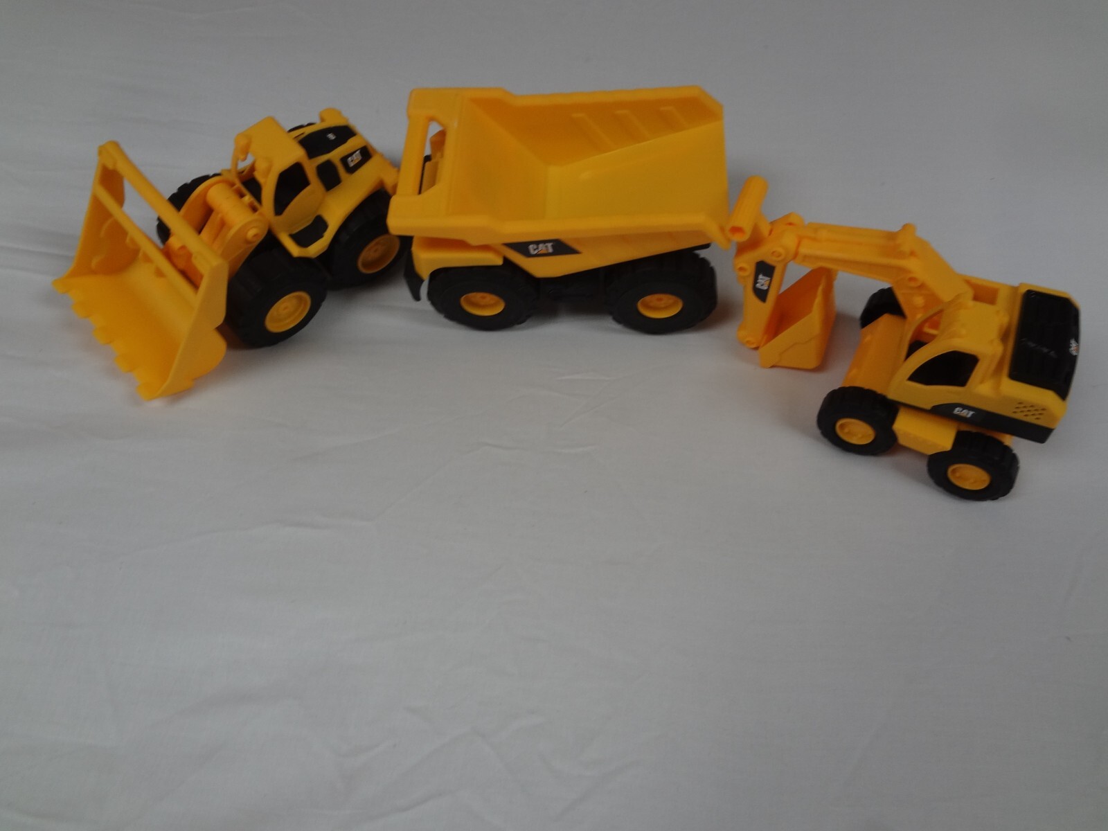 Caterpillar Mini Crew 3 Pack Construction Toys Building set – NEW