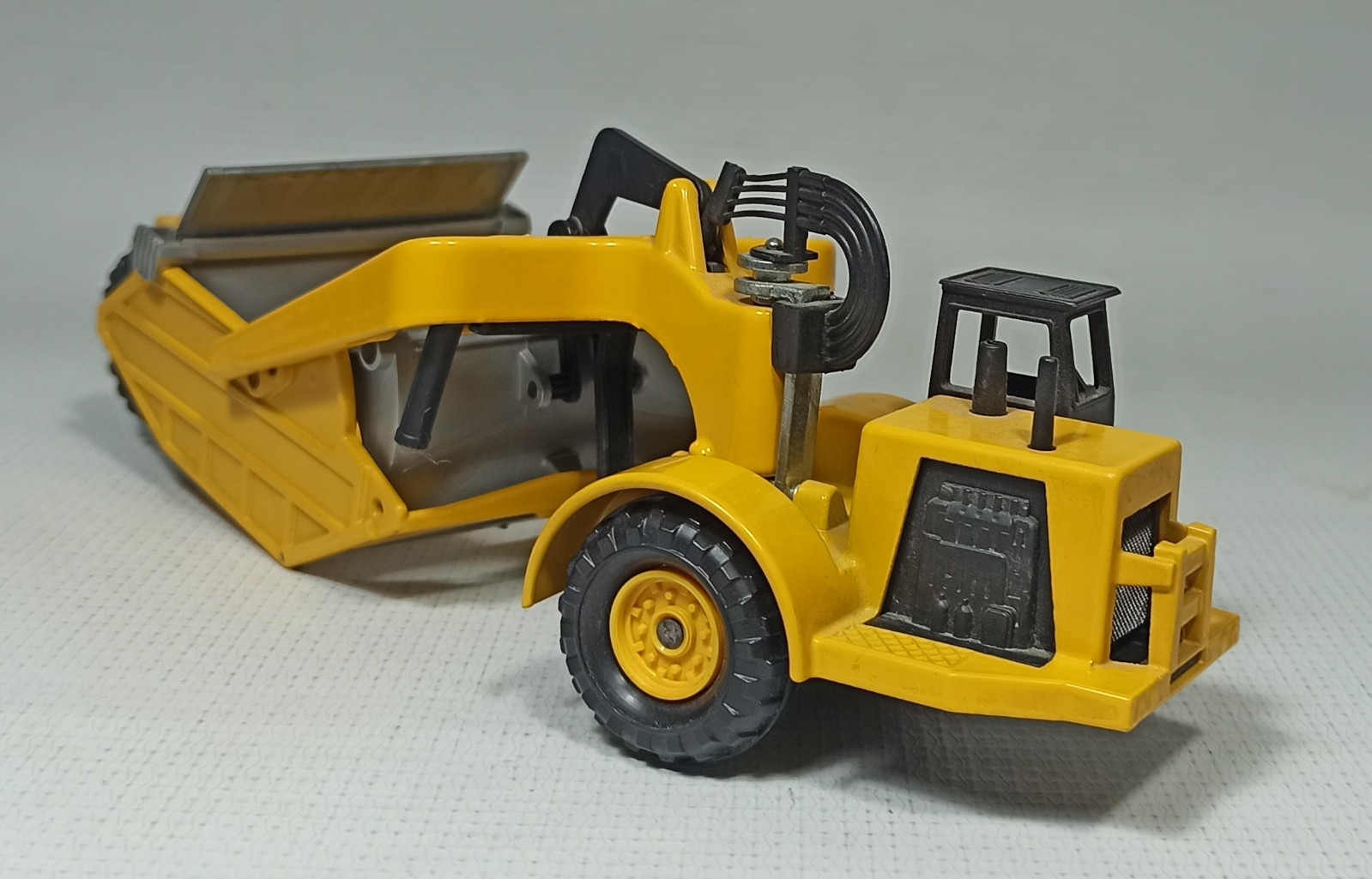 MAJORETTE VTG 4510 CONSTRUCTION SERIES 4500 SCRAPER 1:50 INDUSTRIAL VEHICLE