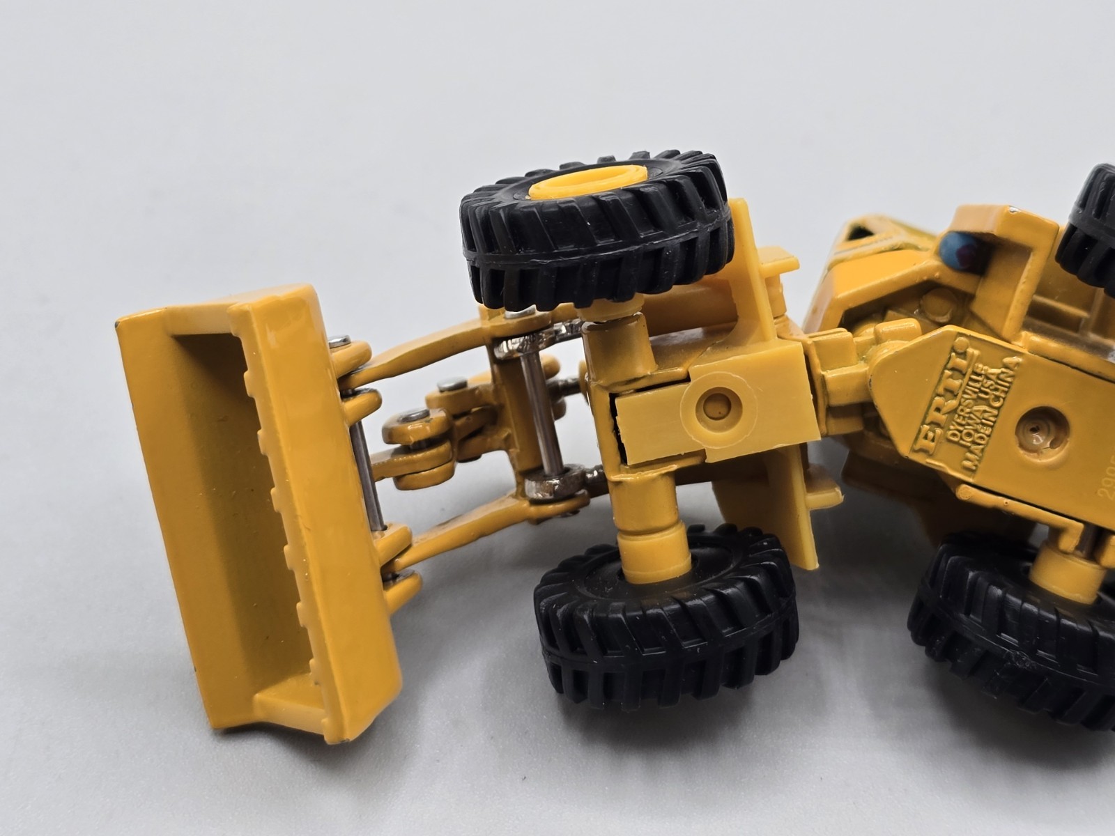 Ertl 1:64 John Deere Wheel Loader Tractor 544G Yellow Die Cast Tractor VTG