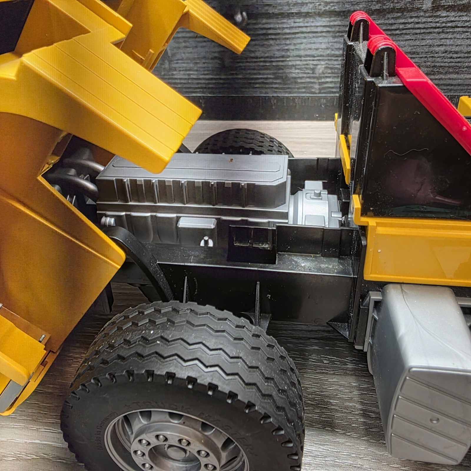 Bruder Man Tele Crane TC-4500 TGA 41.440 Construction building Toy GERMANY