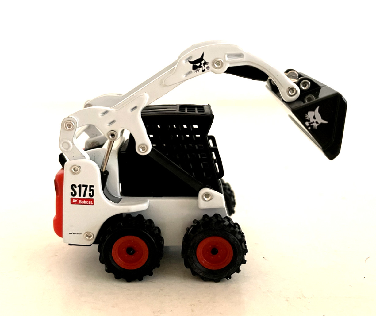 1:50 Scale Bobcat S175 Skidsteer Loader Diecast Model