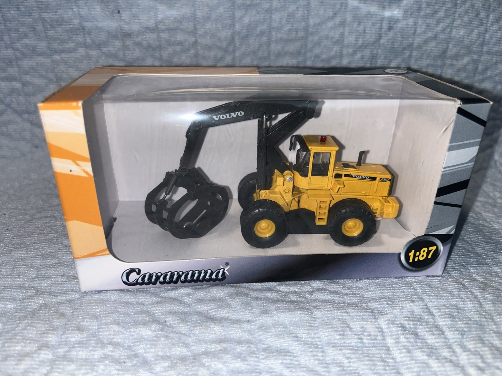 Cararama Volvo Log Grappler HO 1:87 scale Construction machinery 810ND