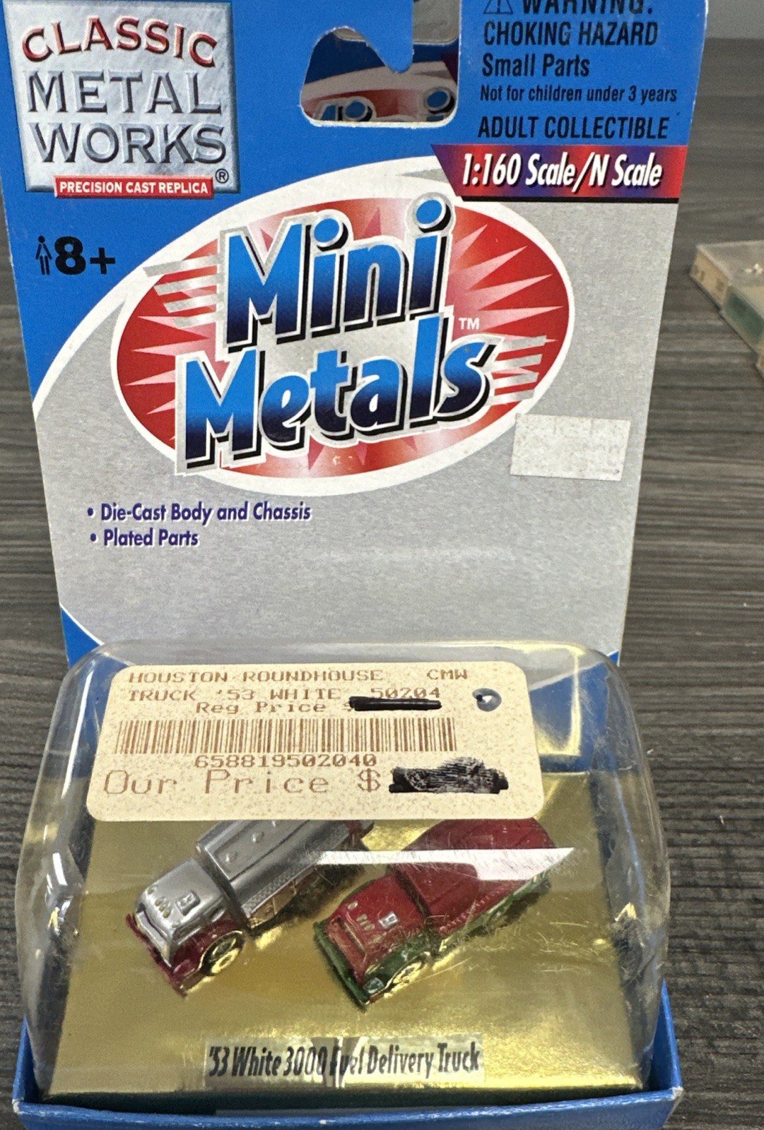 Classic Metal Works Mini N Scale #50204 53’ White 3000 Fuel Delivery Truck