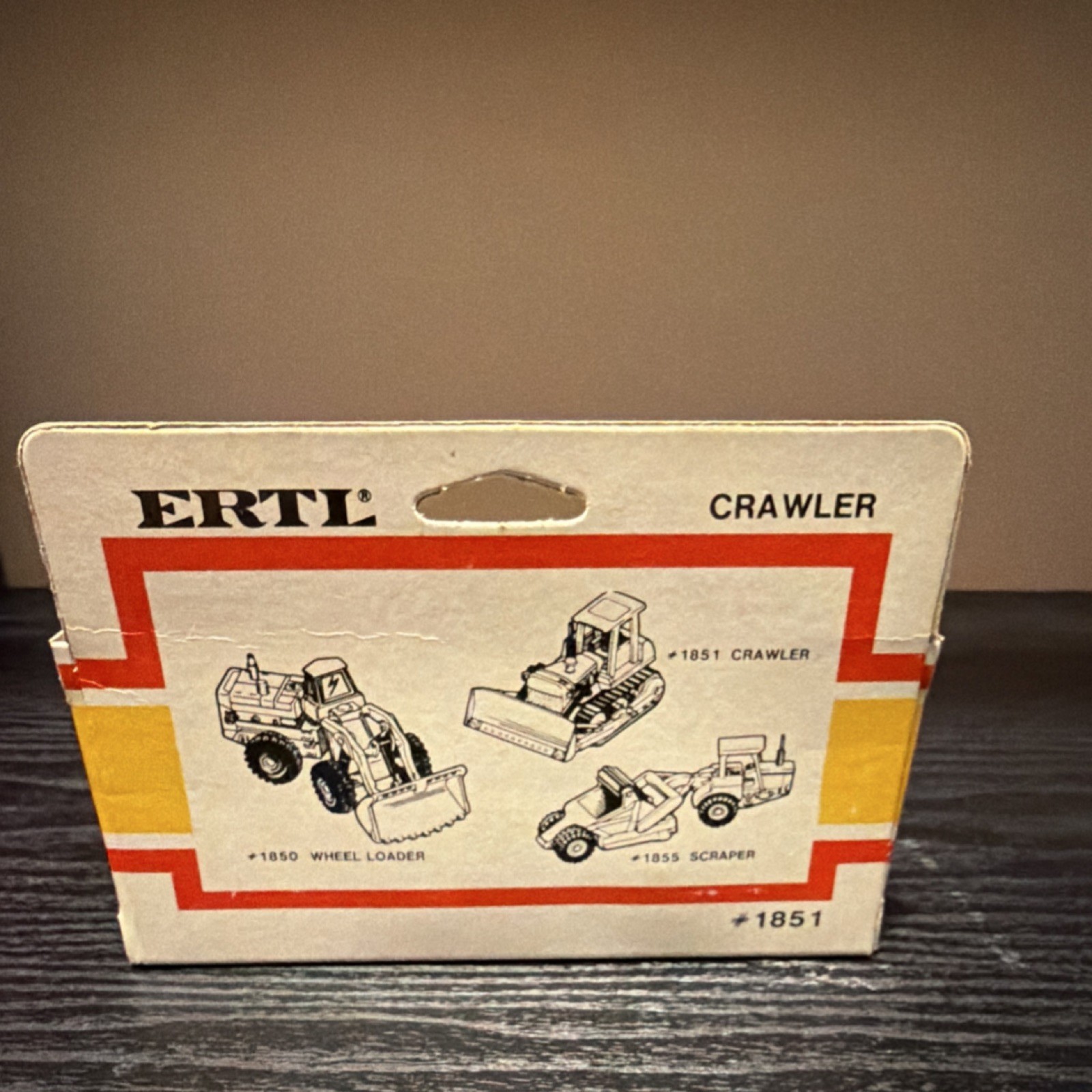 Ertl Mighty Movers International Hough Crawler 1:64 Diecast Metal Yellow