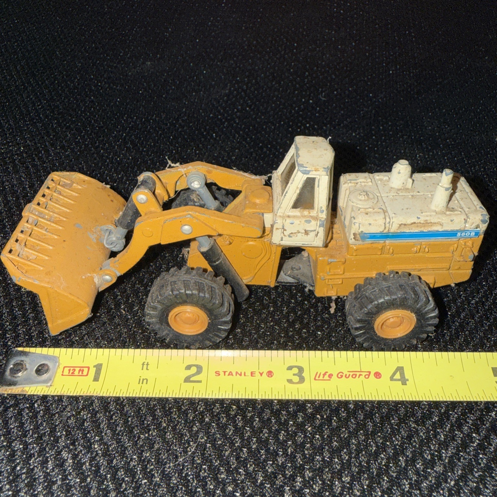 3 Piece Lot Ertl Construction Equipment Toys International Harvester & CAT