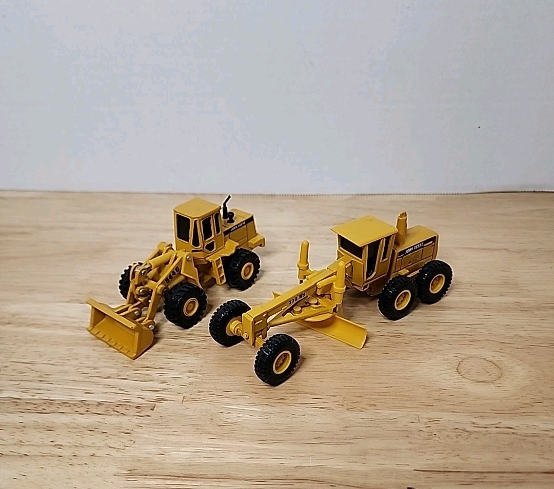 Ertl John Deer 772BH Road Grader & 544G Wheel Loader Construction 1:64 Nice