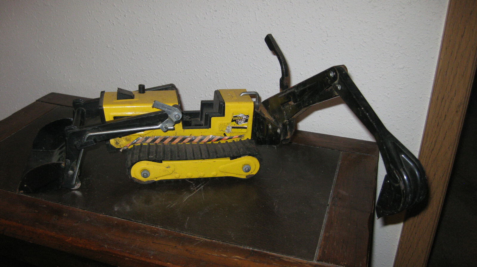 Vintage Tonka cast iron bulldozer