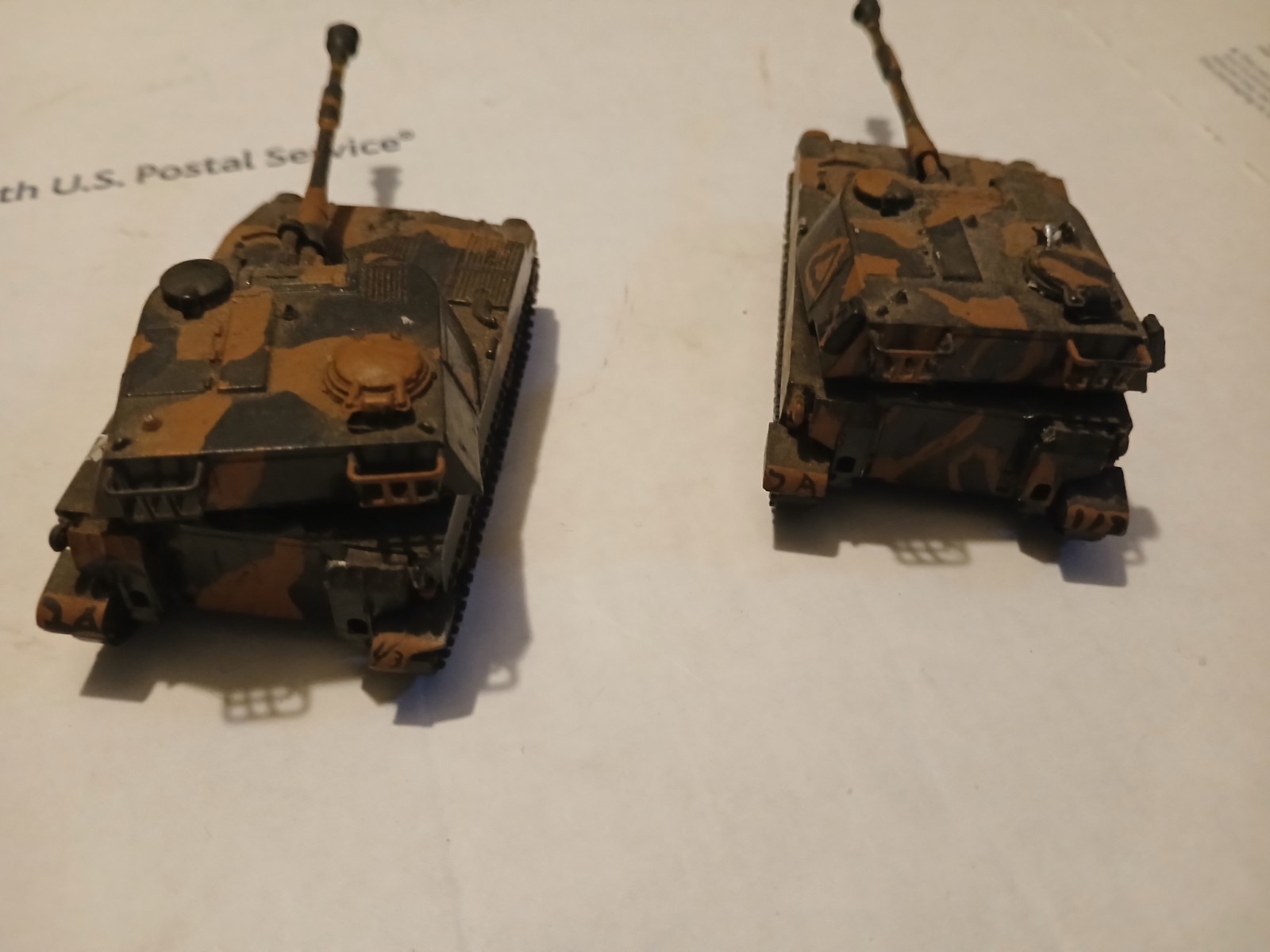 2 – 3.5″ Plastic Dmgm M109 Paladin VE- TANK Camouflage Plus Green Tanks Lot 2