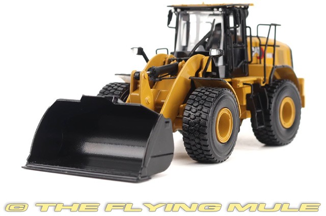 Diecast Masters 1:50 950 Wheel Loader