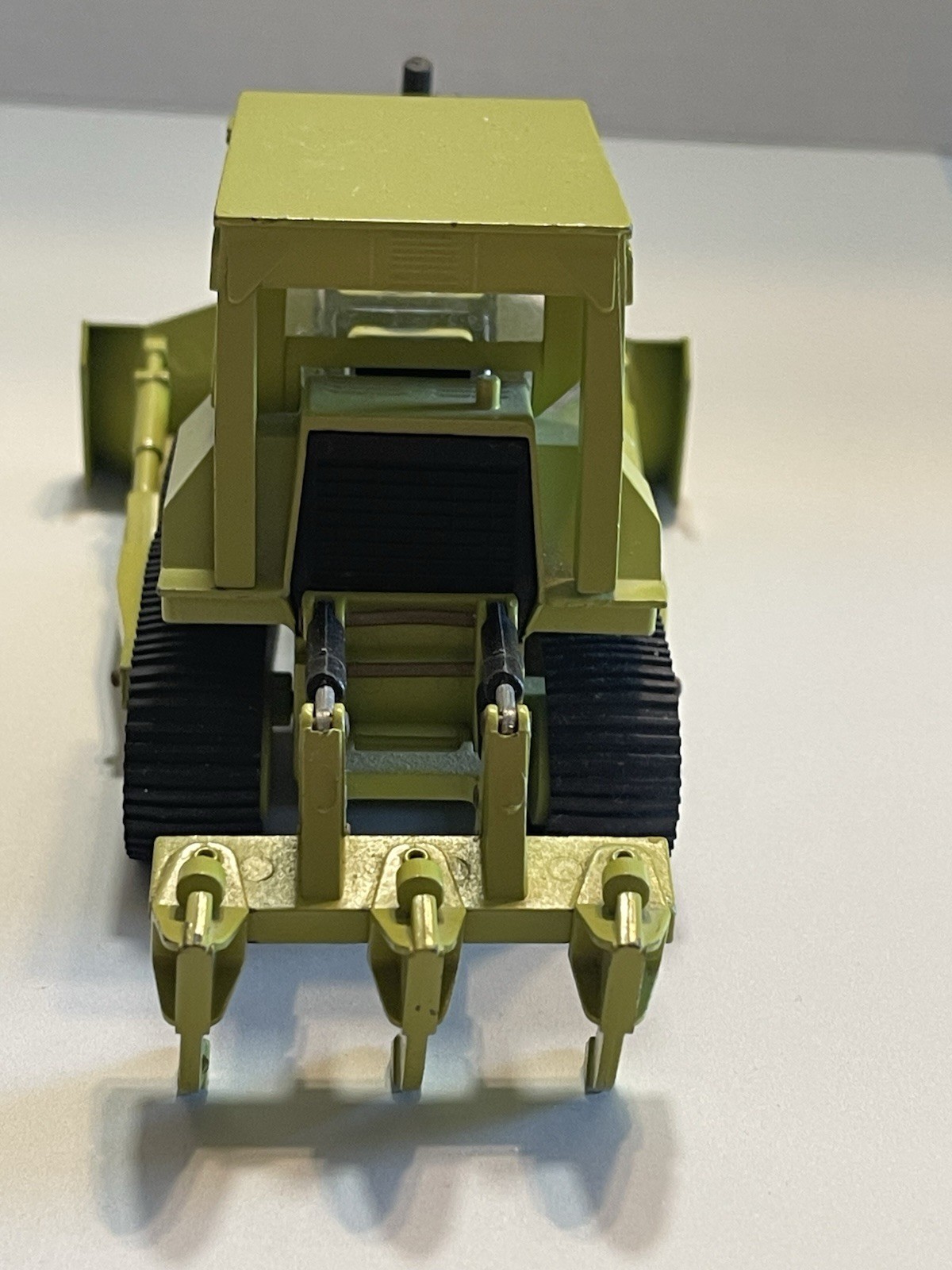 Terex 82-50 NZG Diecast Bulldozer Green Vintage 1:40 Crawler Excavator