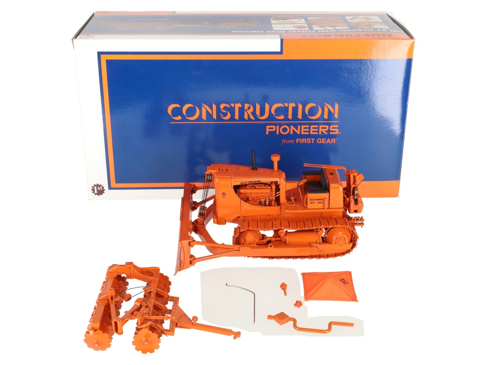 First Gear 40-0125 1:25 Allis-Chalmers HD-21 Crawler with Offset Disk Harrow/Box