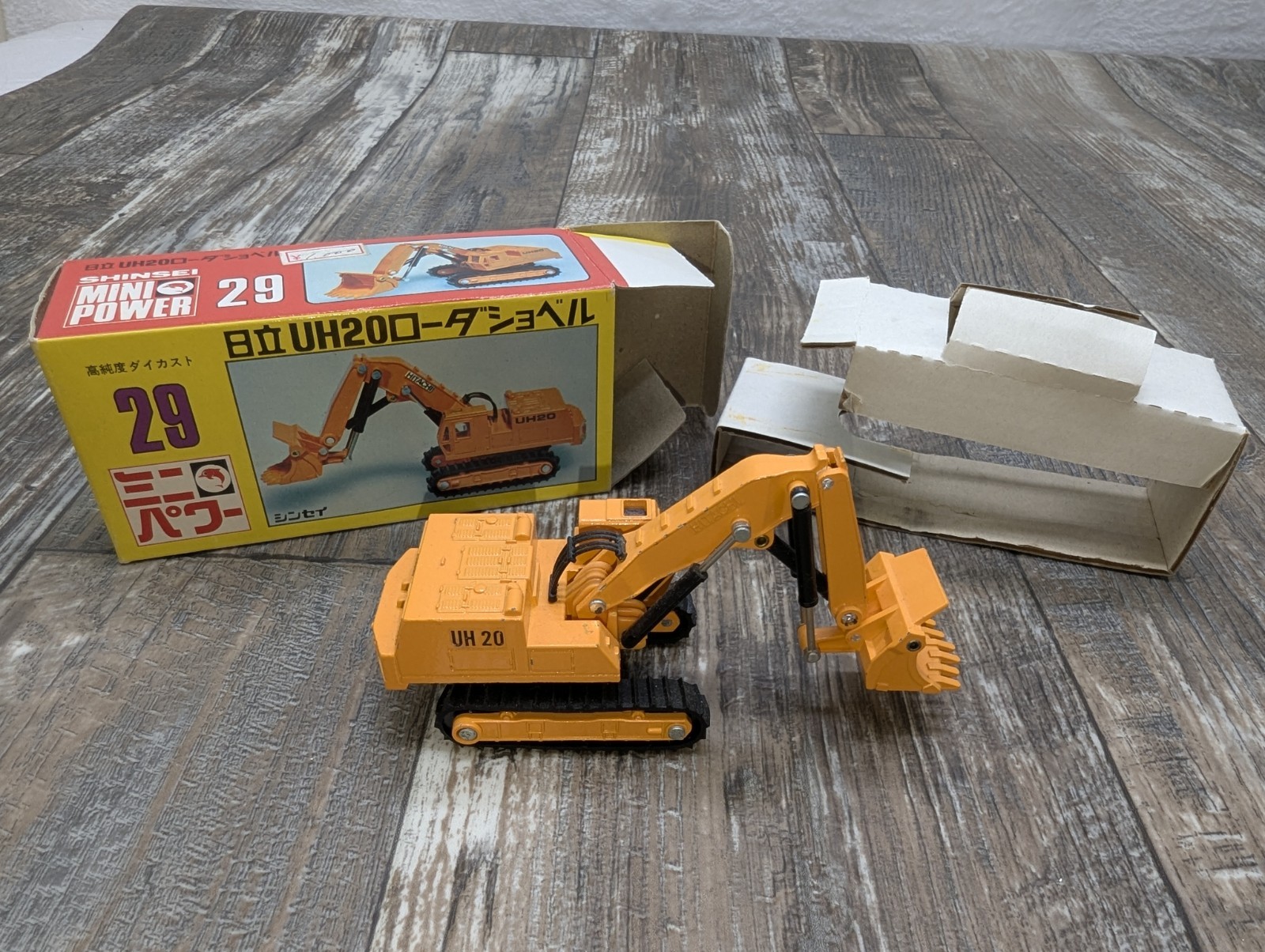 Shinsei Hitachi Loader UH20 Shovel Mini Power Japan #29 With Original Box VG