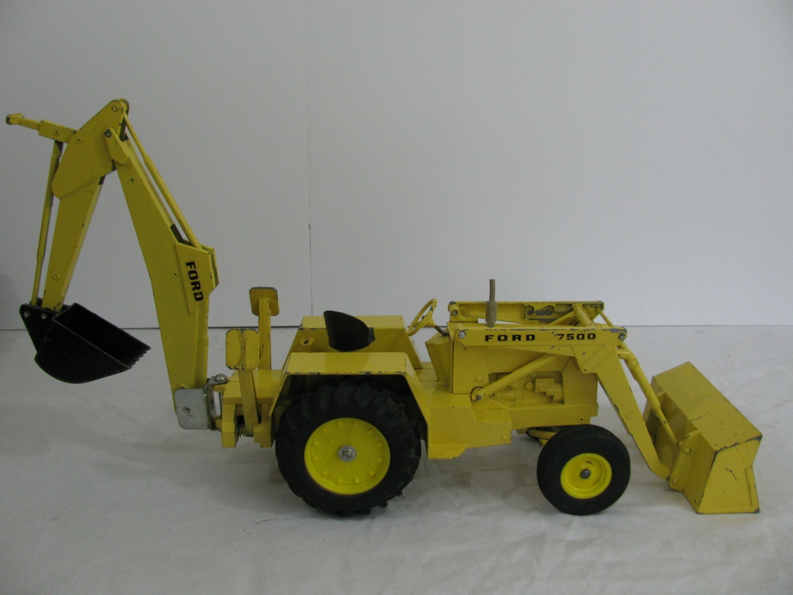 Vintage Ertl 1/12 Scale Die-Cast Ford 7500 Backhoe Loader Tractor VG
