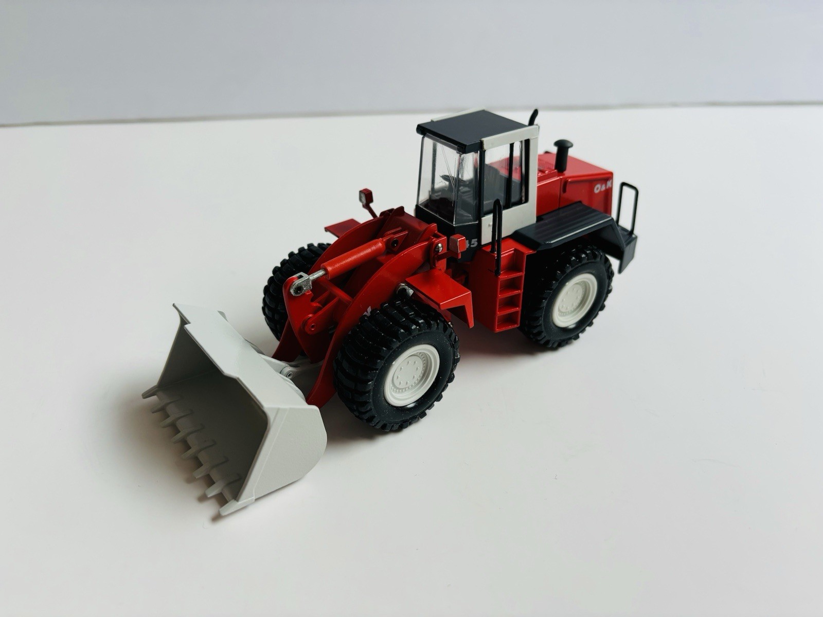 Vintage O&K L45 Wheel Loader – Conrad 1:50 Scale Diecast Model #2429 New in Box
