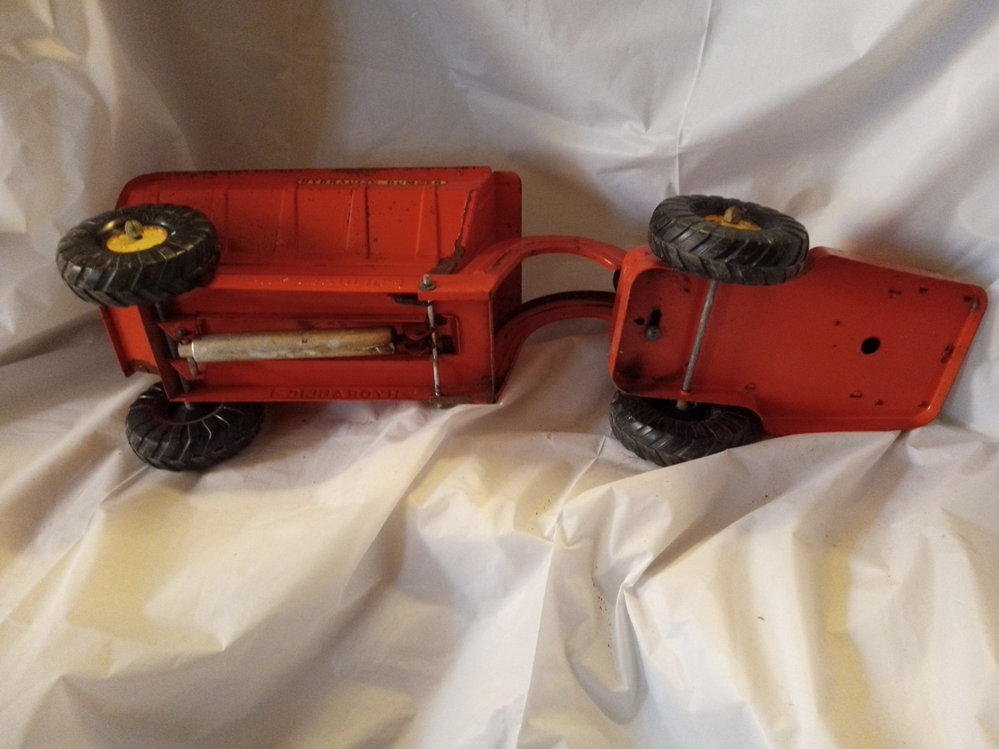 Nylint Dump Truck pressed steel hydraulic Haul Truck Dumper No. 4600 Orange