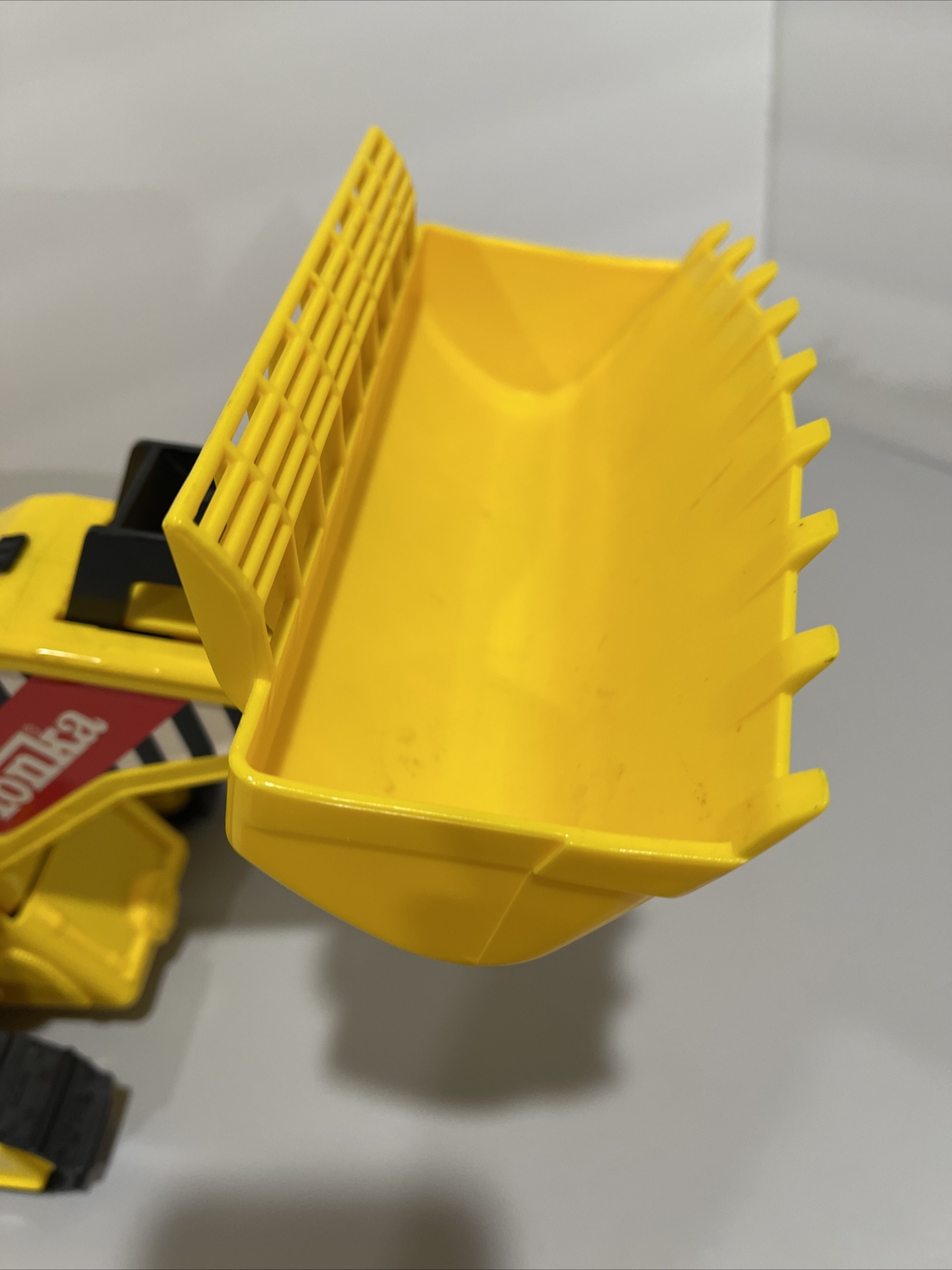 Vintage 1999 Tonka 3210 Hands On Control Truck Front End Scoop Tractor