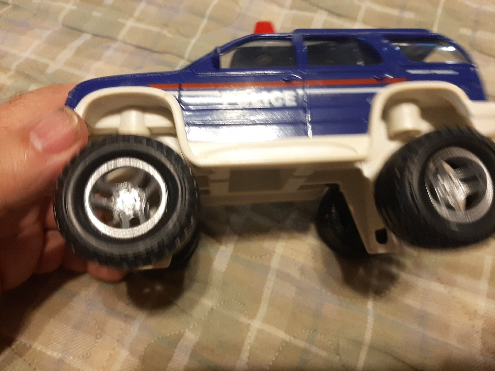 MIGHTY WHEELS “POLICE” 4X4 SUV, 1998, SOMA, 7″ Long, 4″ Wide, 4″ Tall Diecast