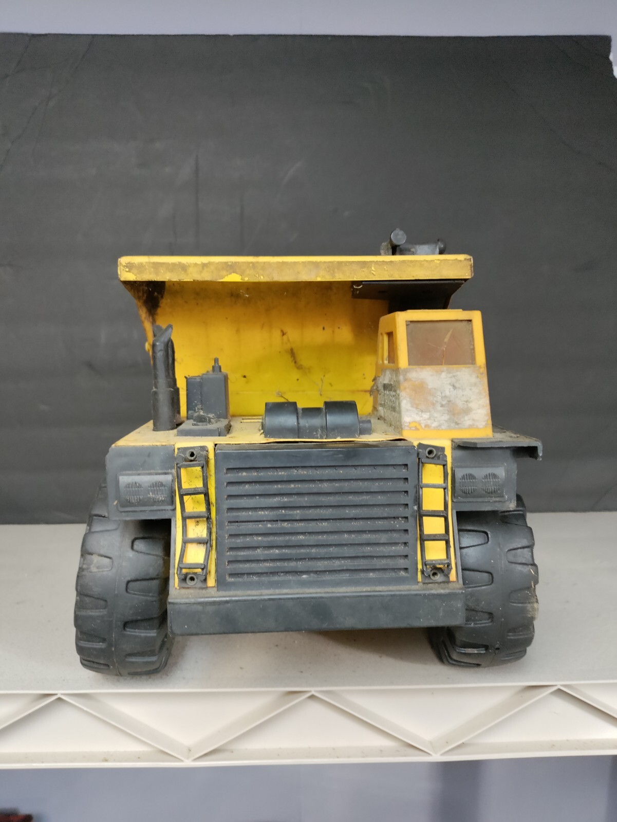 Vintage Buddy L Big Bruiser Construction Dump Truck Pressed Steel.