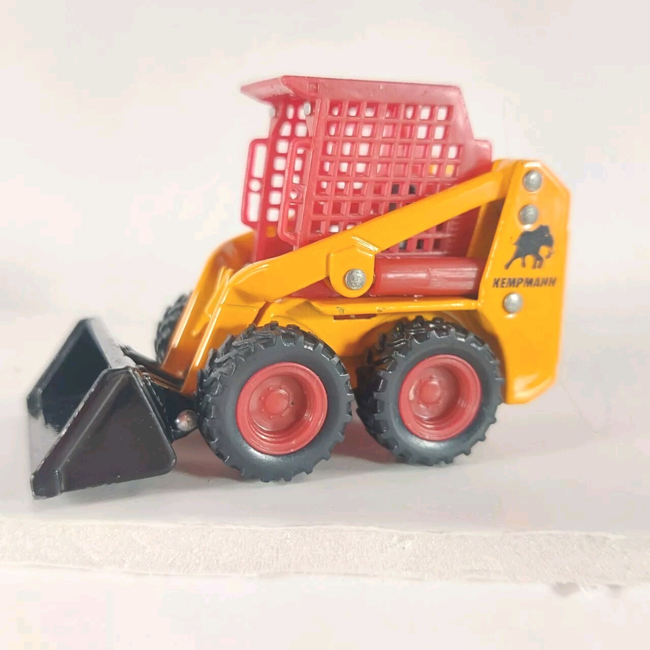 Siku 1071 Yellow Kompaktlader Mini Excavator Skid Steer Loader 1/55 Kempmann C4