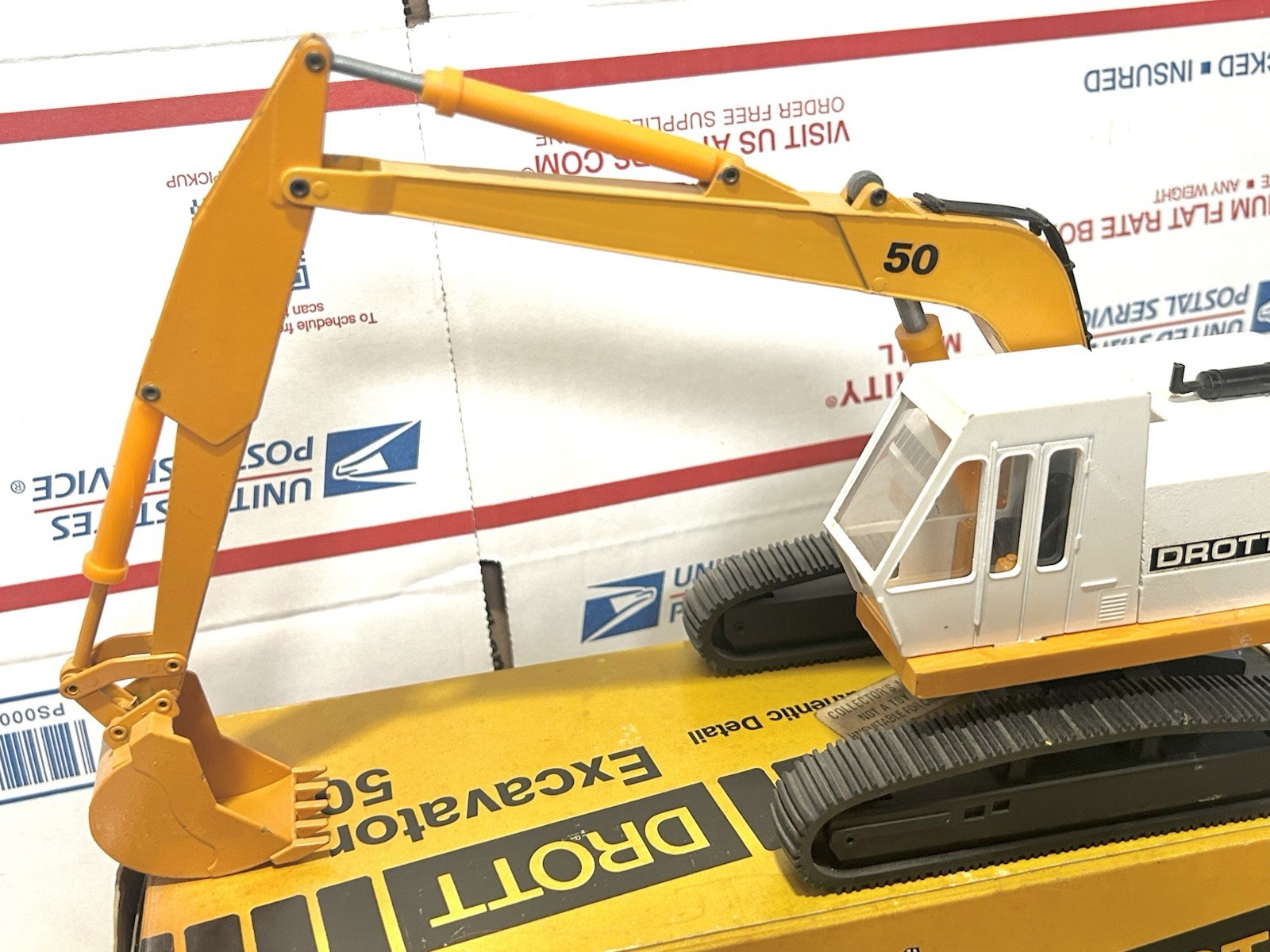 Conrad 1/35 Scale Case Drott 50 Tilting Cab Excavator (Ref. #2960) w/Orig. Box!