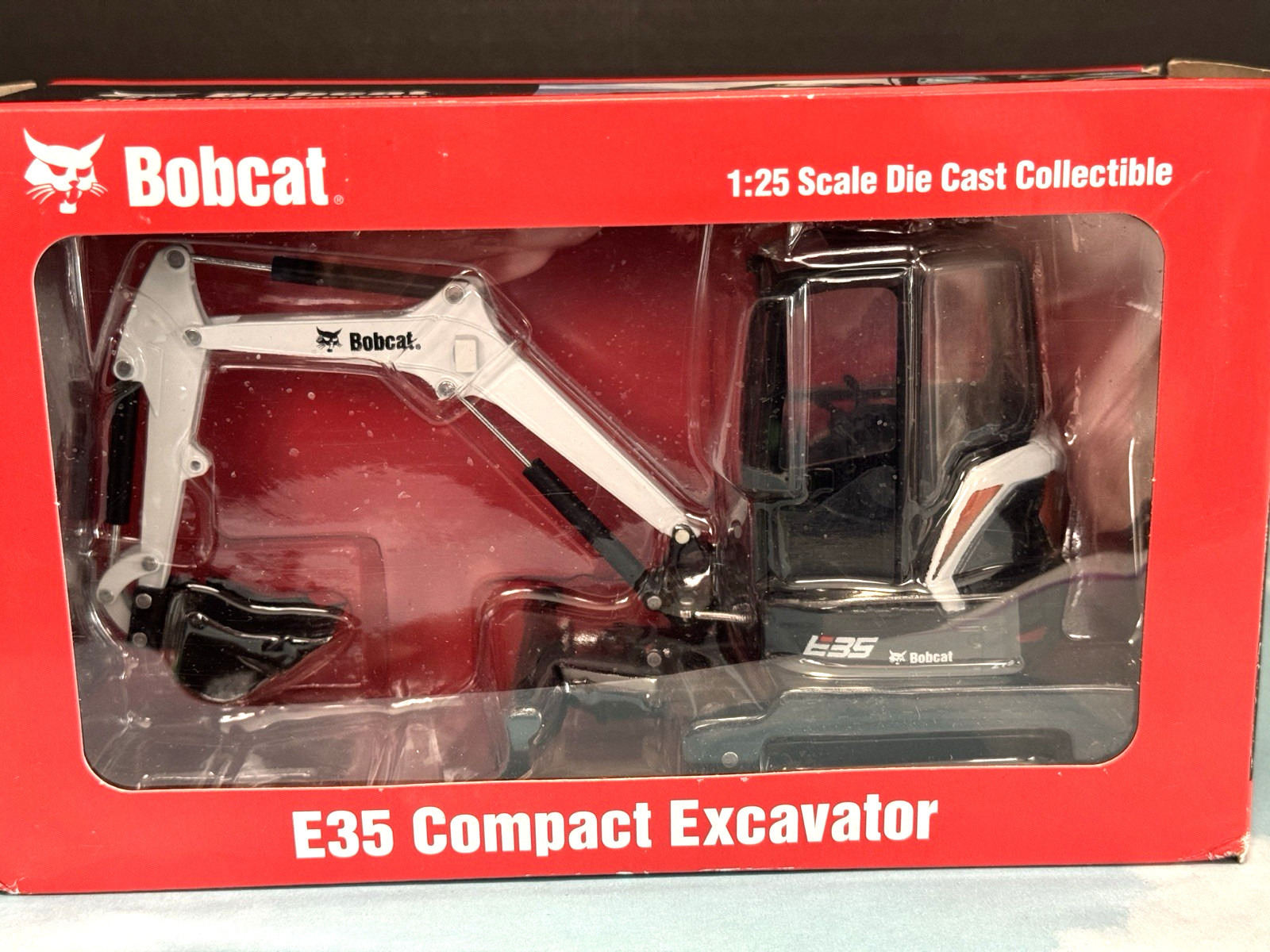 Bobcat 1:25 Scale Die Cast Collectible E35 Compact Excavator New in box