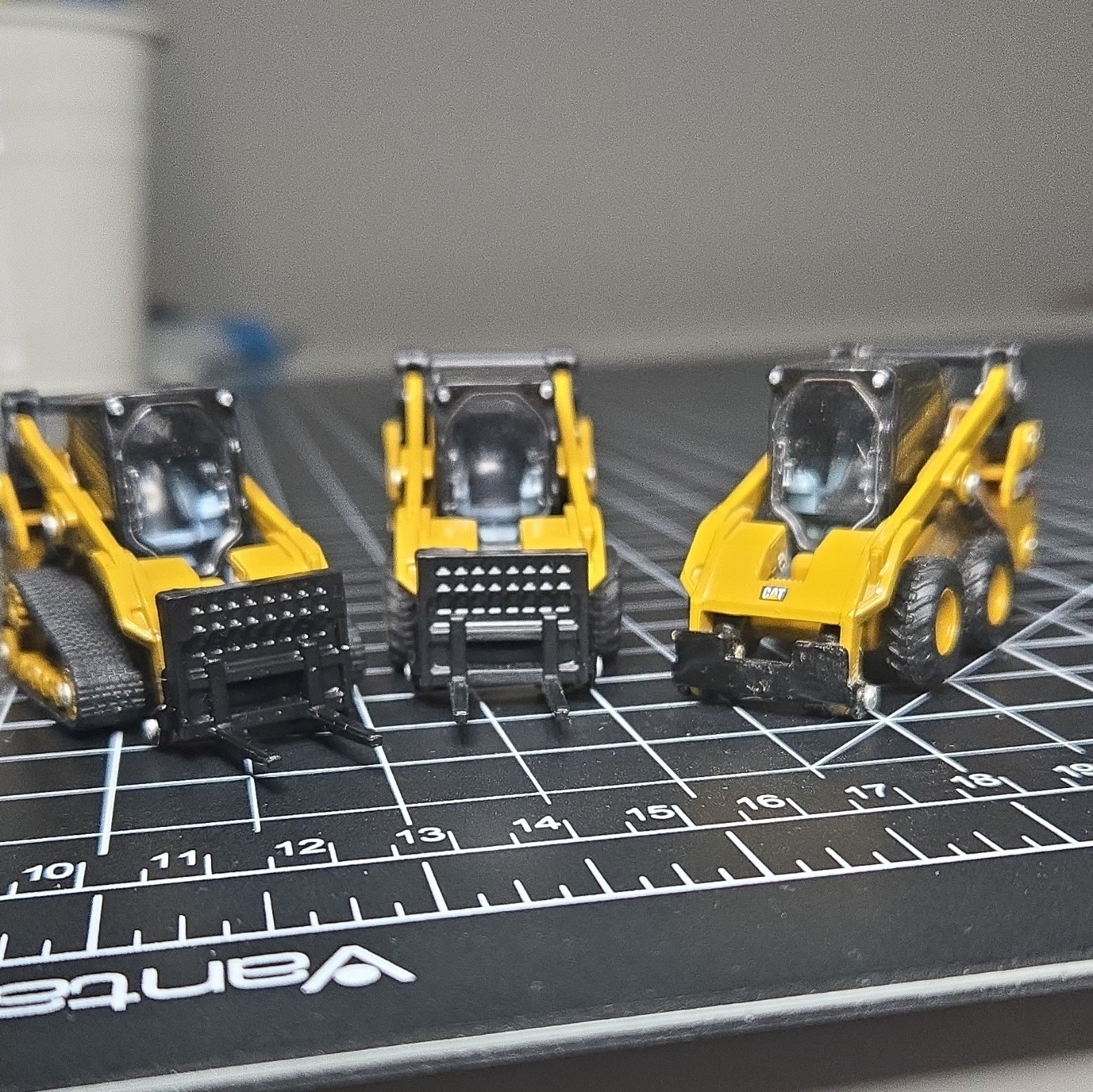CAT 272D Skid Steer Loader 1:64 Diecast Metal Construction Minis Lot of 3