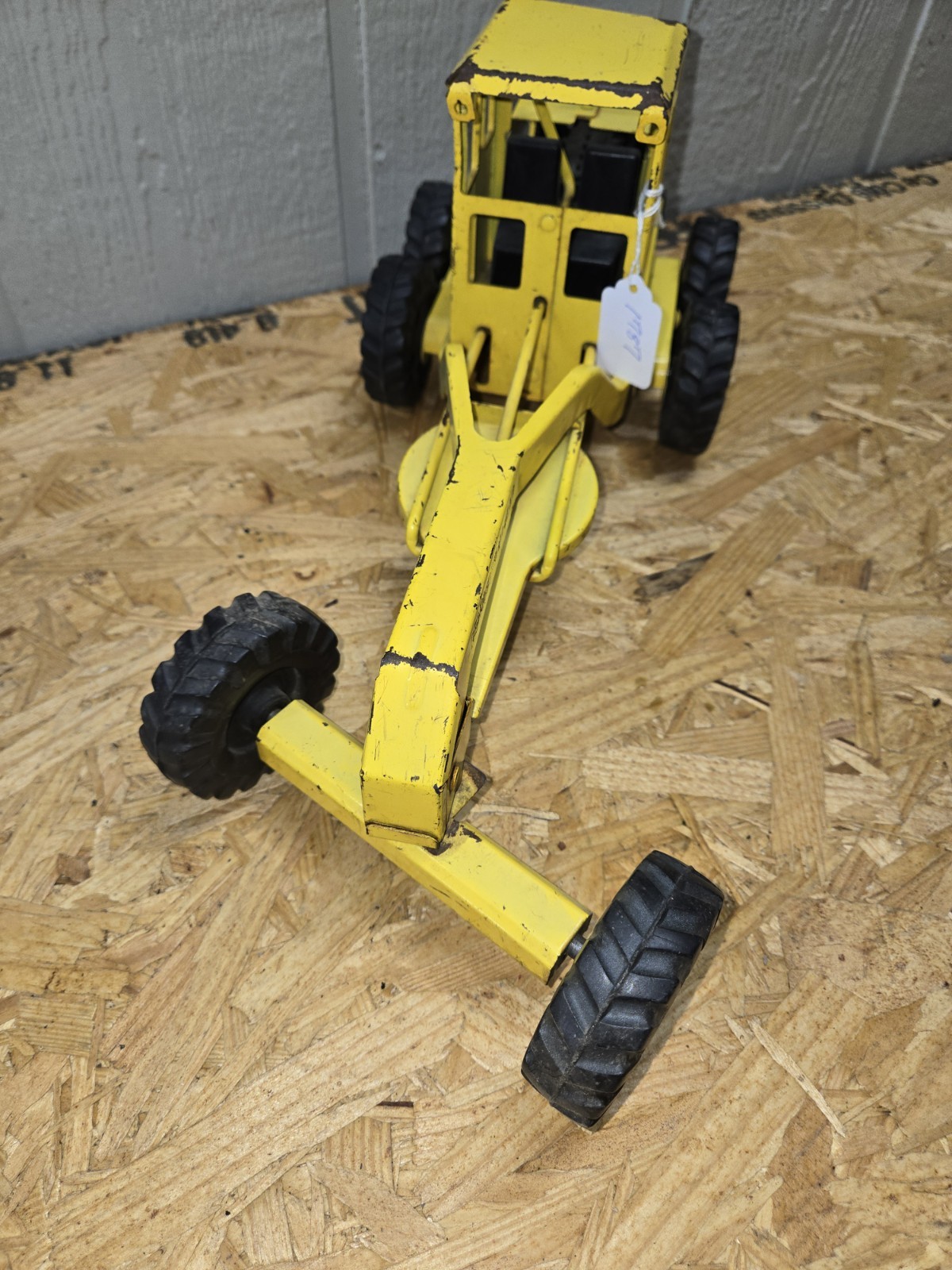 Vintage Tonka Road Grader Construction Yellow 1/12 Scale