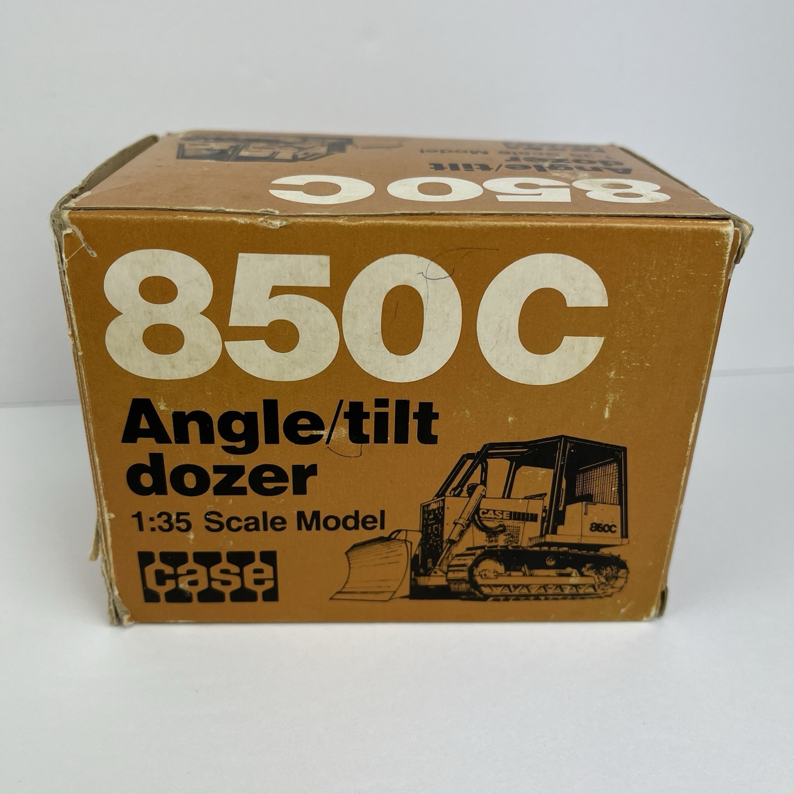 Case 850C Angle/Tilt Dozer 1:35 Scale Model, NZG #176/208 Germany
