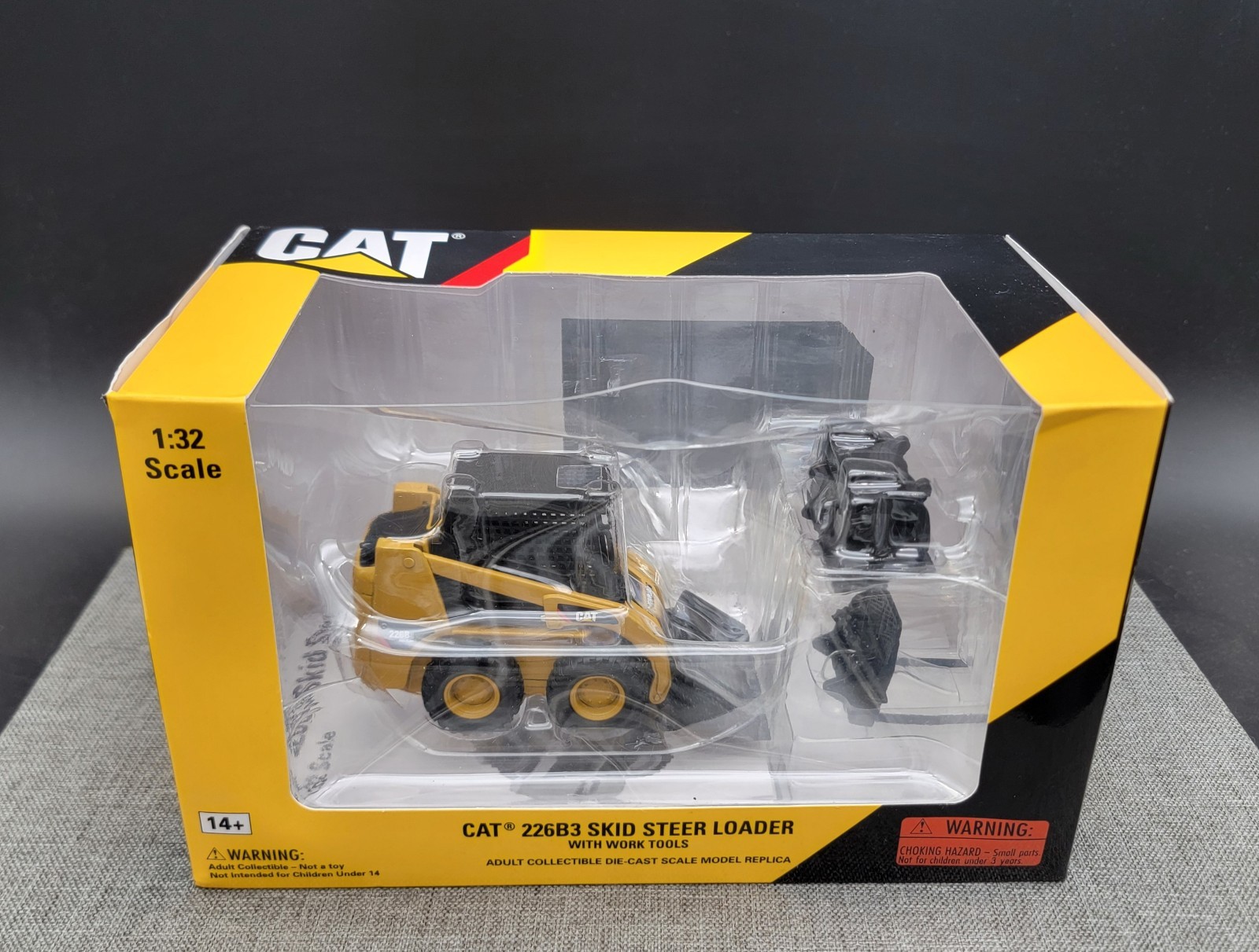 Norscot 1:32 Scale Cat 226B3 Skid Steer Loader With Work Tools 55268