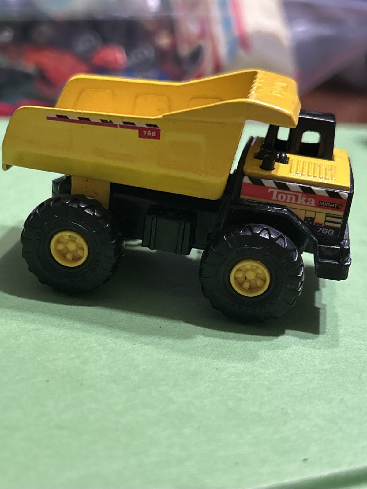 1998 Tonka Mighty #768 Hasbro Diecast Toy Truck Excavator Dump Truck Maisto