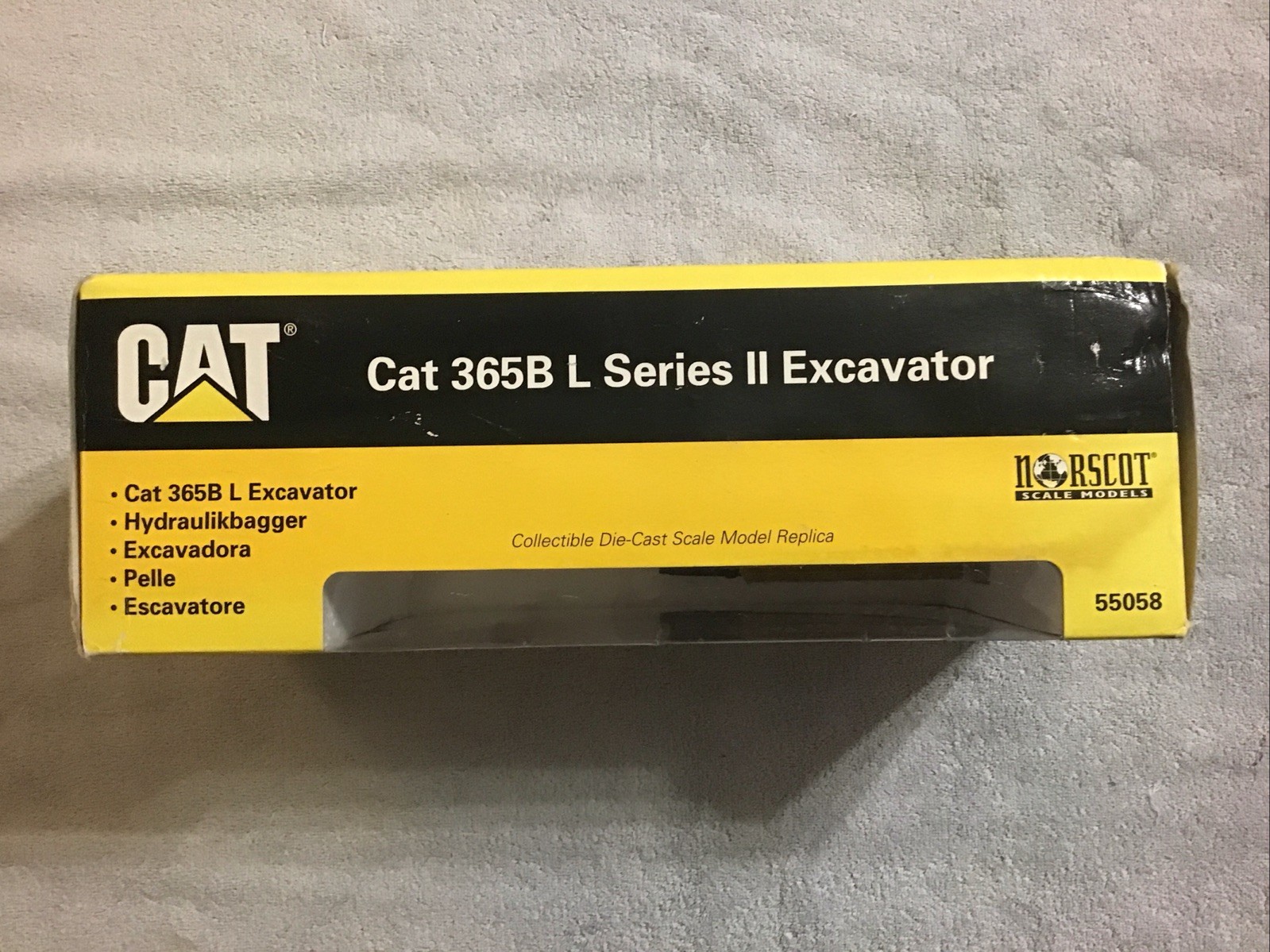 Norscot CAT 365B L Series II Excavator 1:50 Scale Diecast