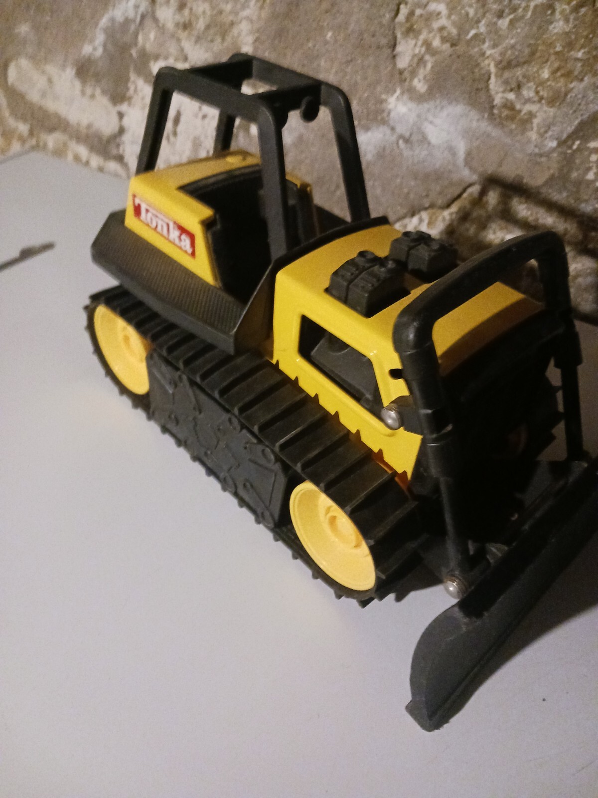 Tonka Bulldozer M-7461 Metal And Plastic T05