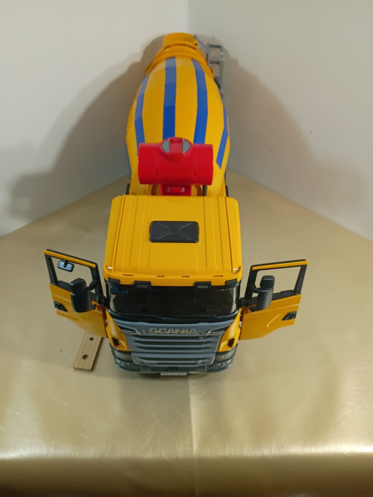 Bruder Scania R-Series Cement Mixer Truck Scale 1:16