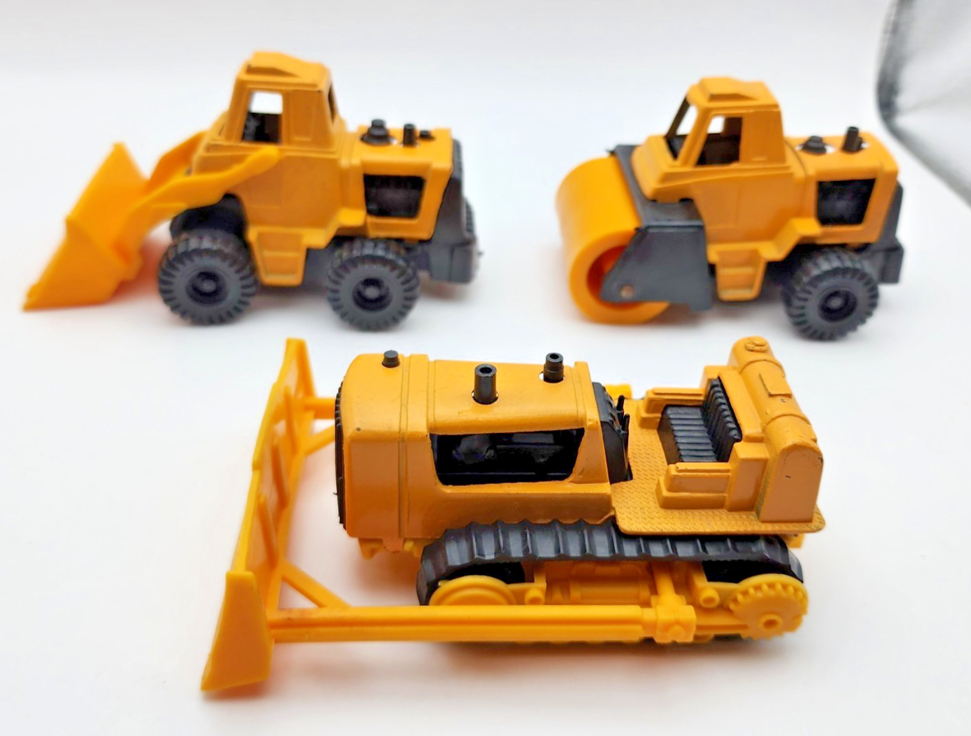 Vintage 1970 Tootsie Toy Dozer, Loader & Roller Construction Toys 4″ to 4.75″