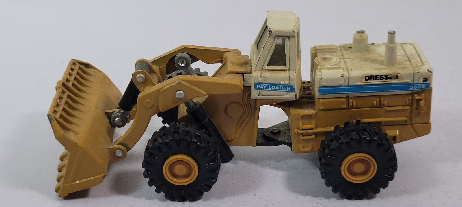 Dresser 560B Wheel Pay Loader Construction Farm Ertl Rare Vintage
