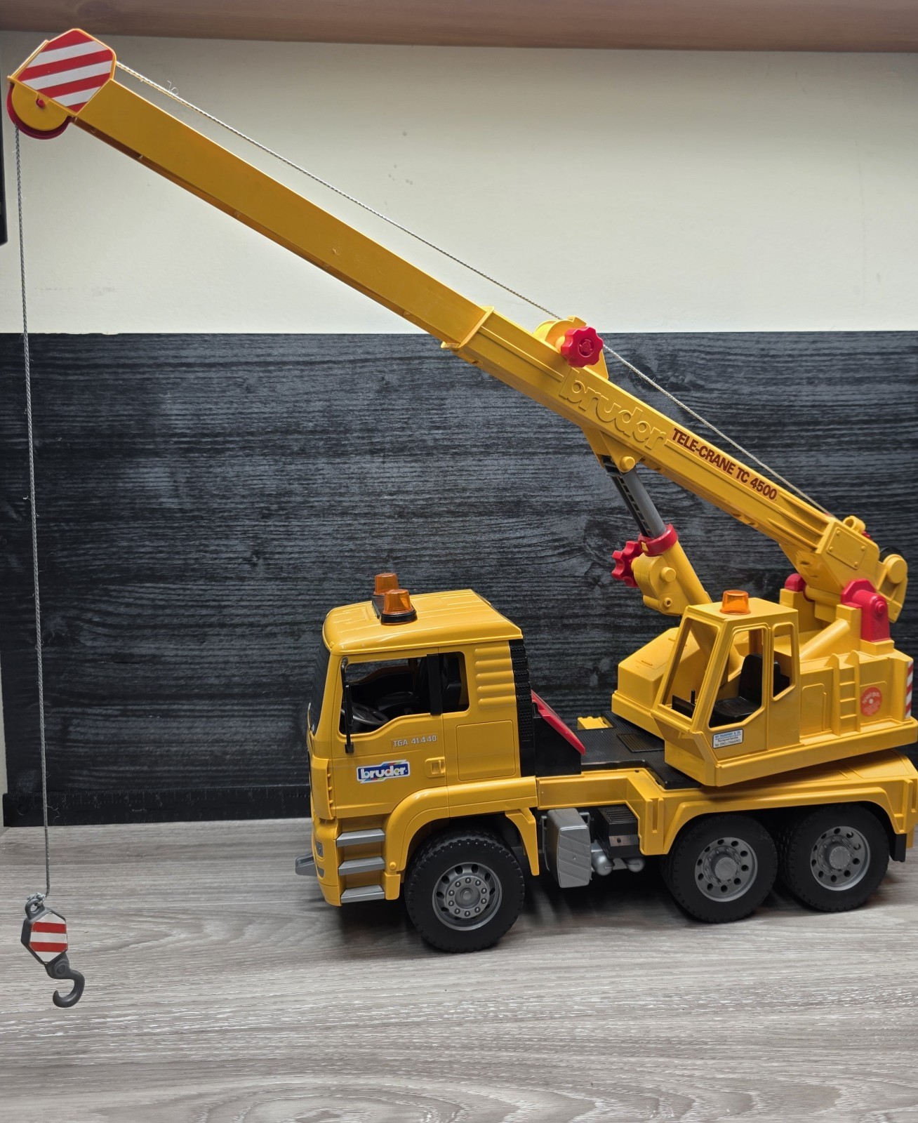 Bruder Man Tele Crane TC-4500 TGA 41.440 Construction building Toy GERMANY