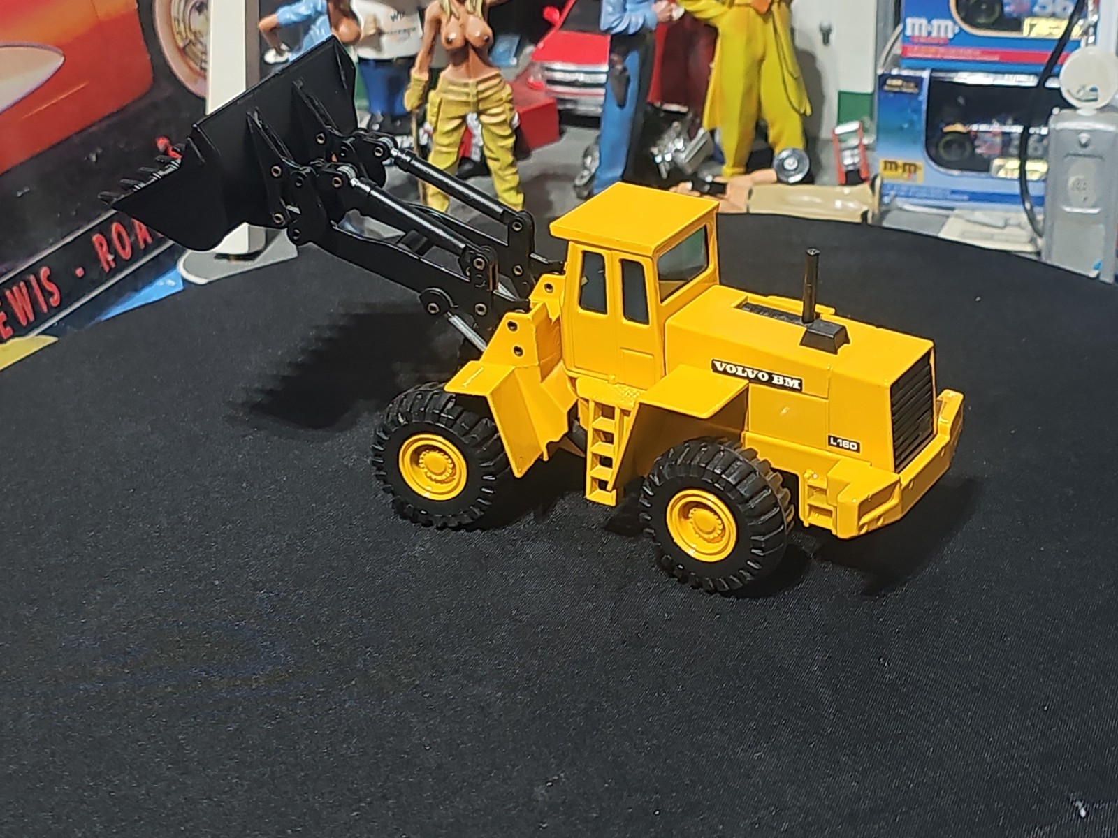 VINTAGE RARE Joal 1:50 Scale Volvo BM L70 Front End Loader VERY NICE