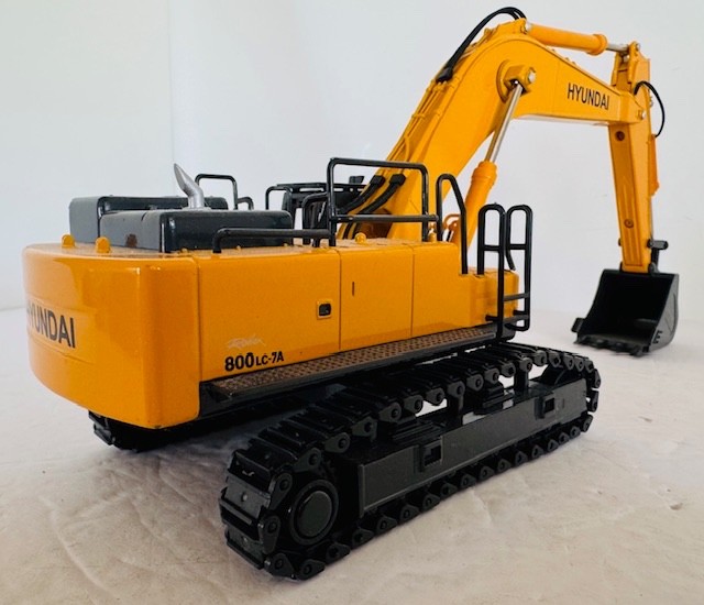 1:50 Hyundai Robex 800LC-7A Excavator