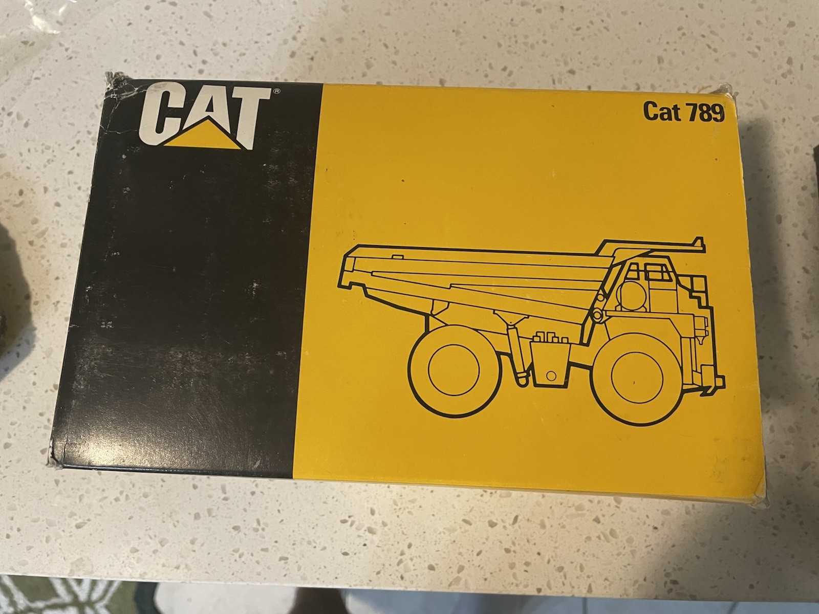 Caterpillar Cat 789 Off-Highway Dump Truck – Conrad 1:50 Scale Model #2725 New